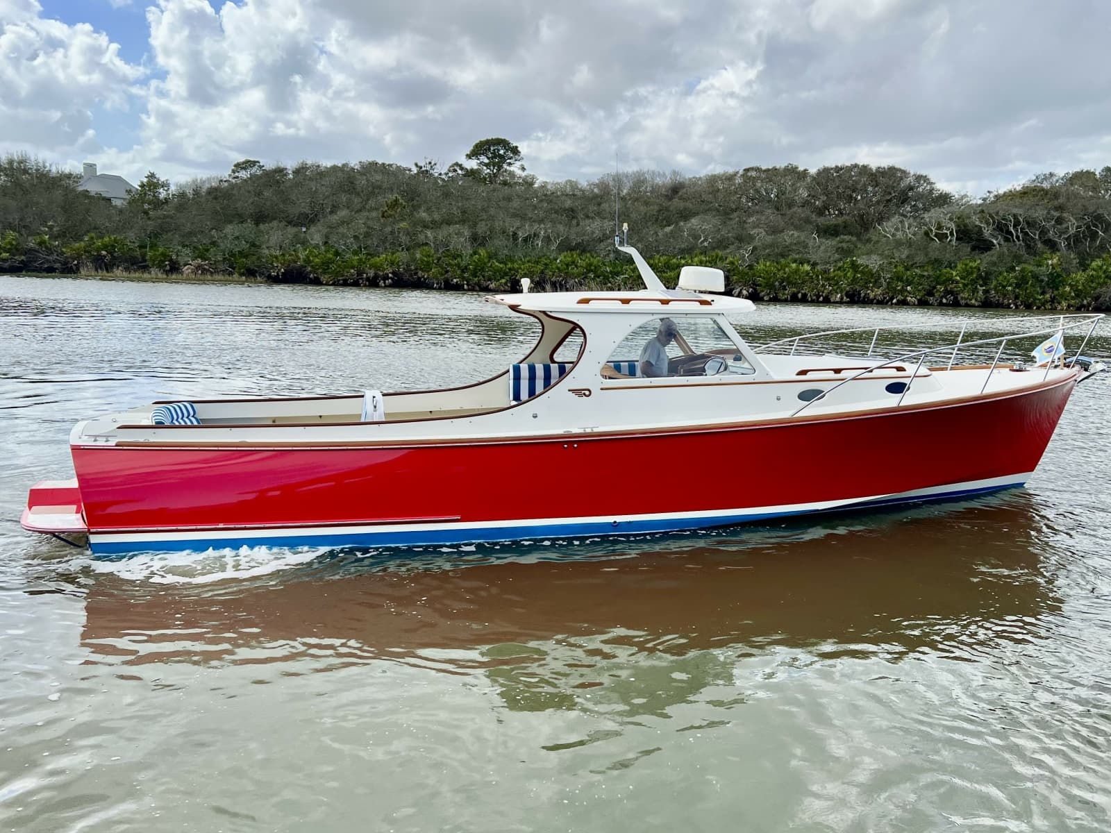 1995 Hinckley Picnic Boat 36 Classic
