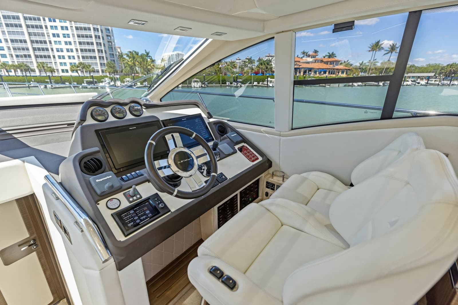 2015 Azimut 55S