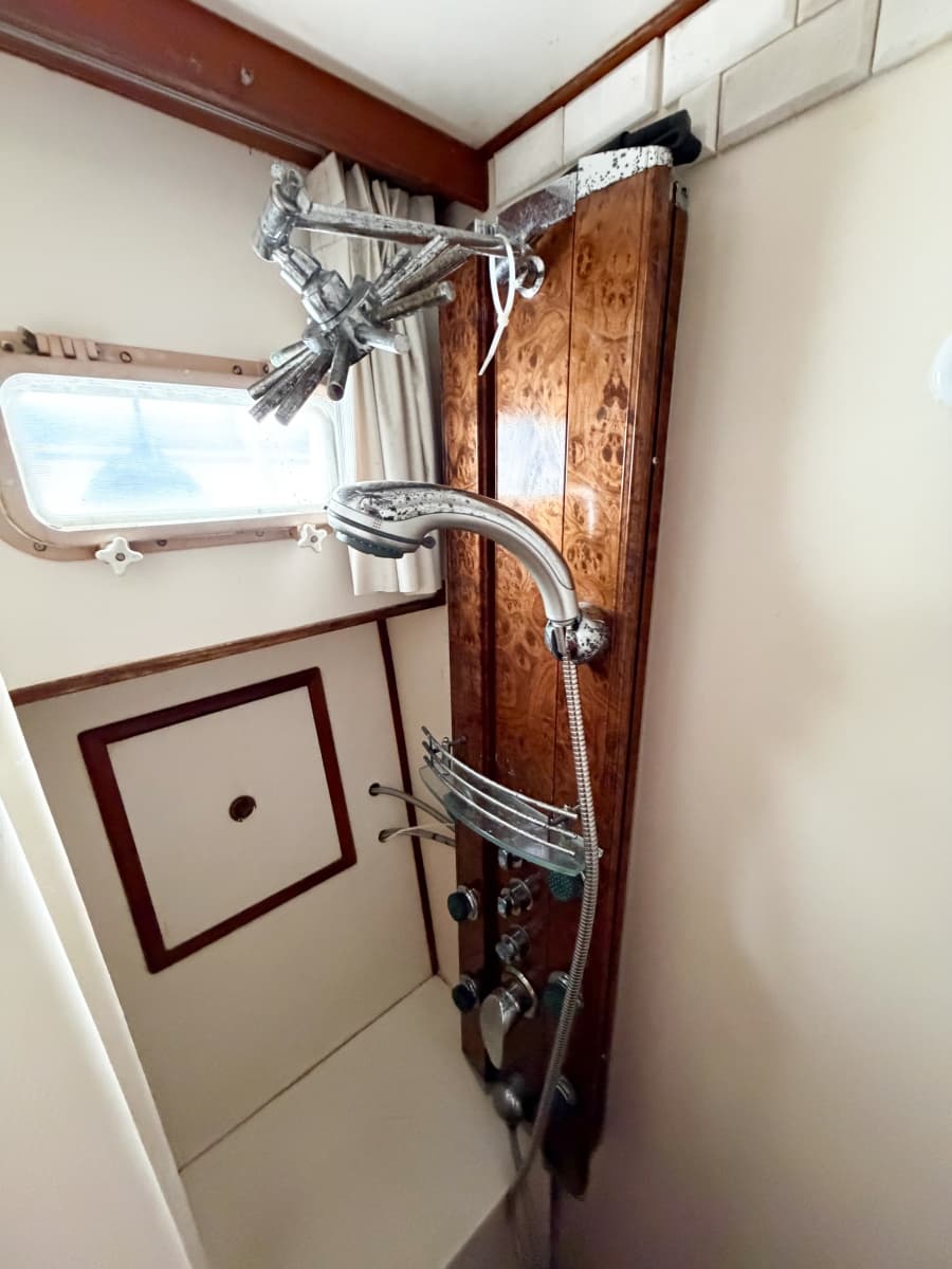 1989 Jefferson Marquesa 52