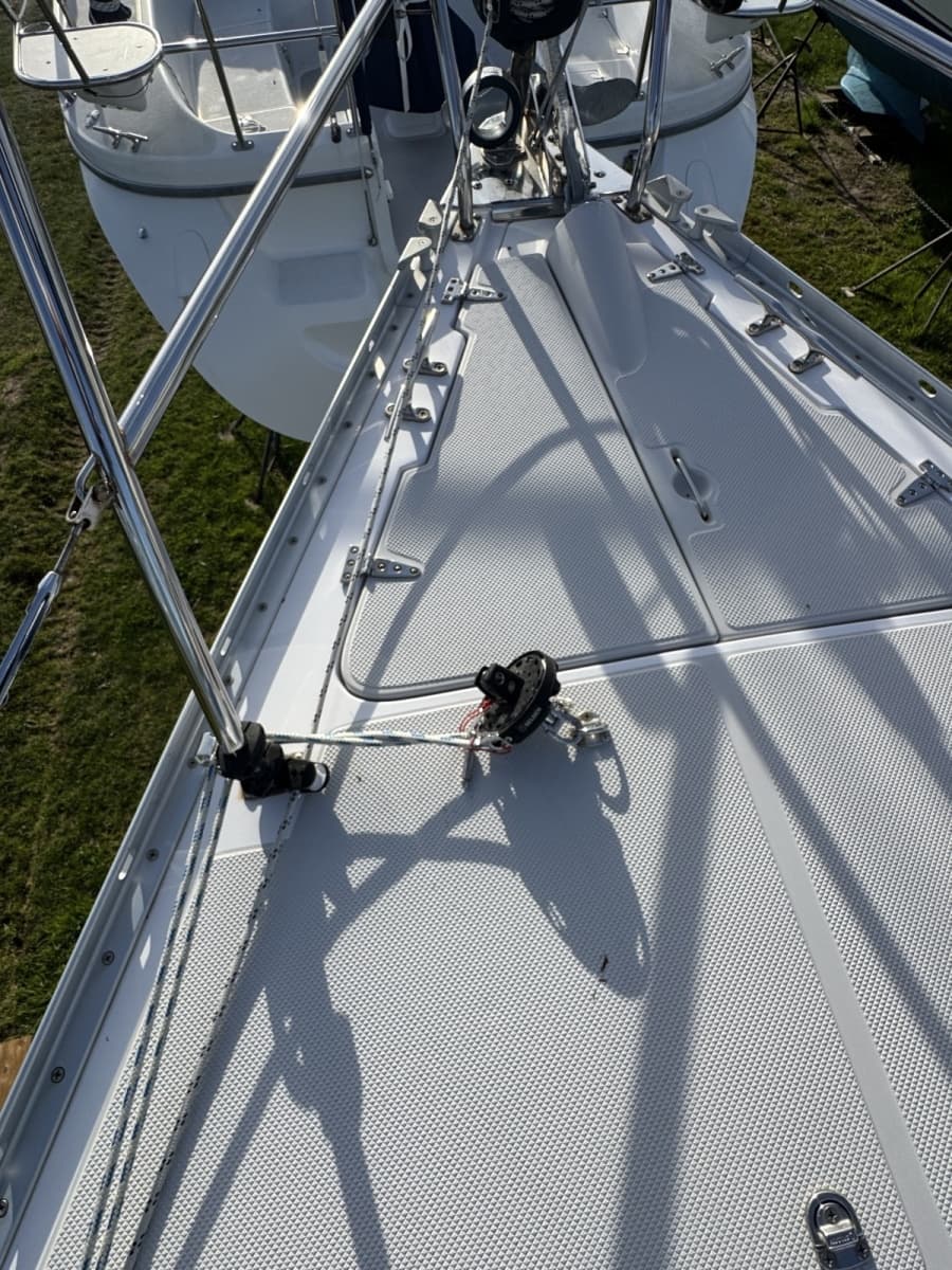 2019 Catalina 315 - Photo 19