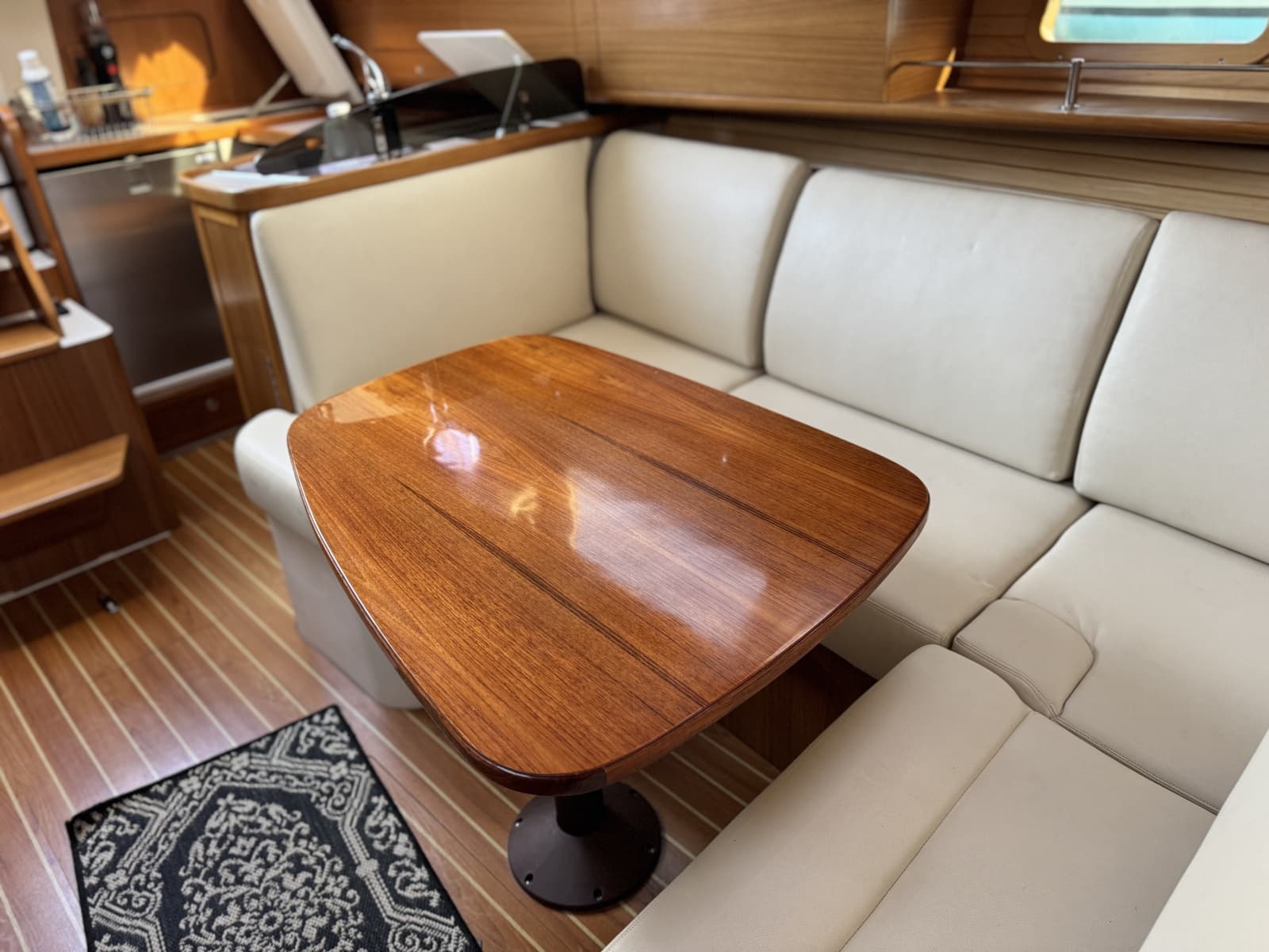 2019 Catalina 315 - Photo 25