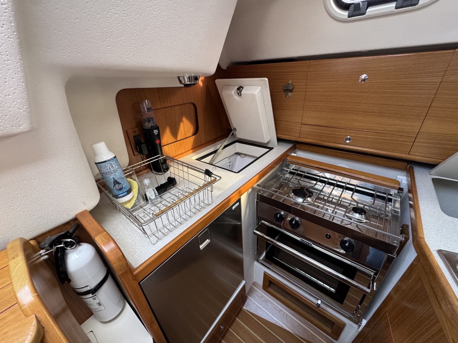 2019 Catalina 315 - Photo 31