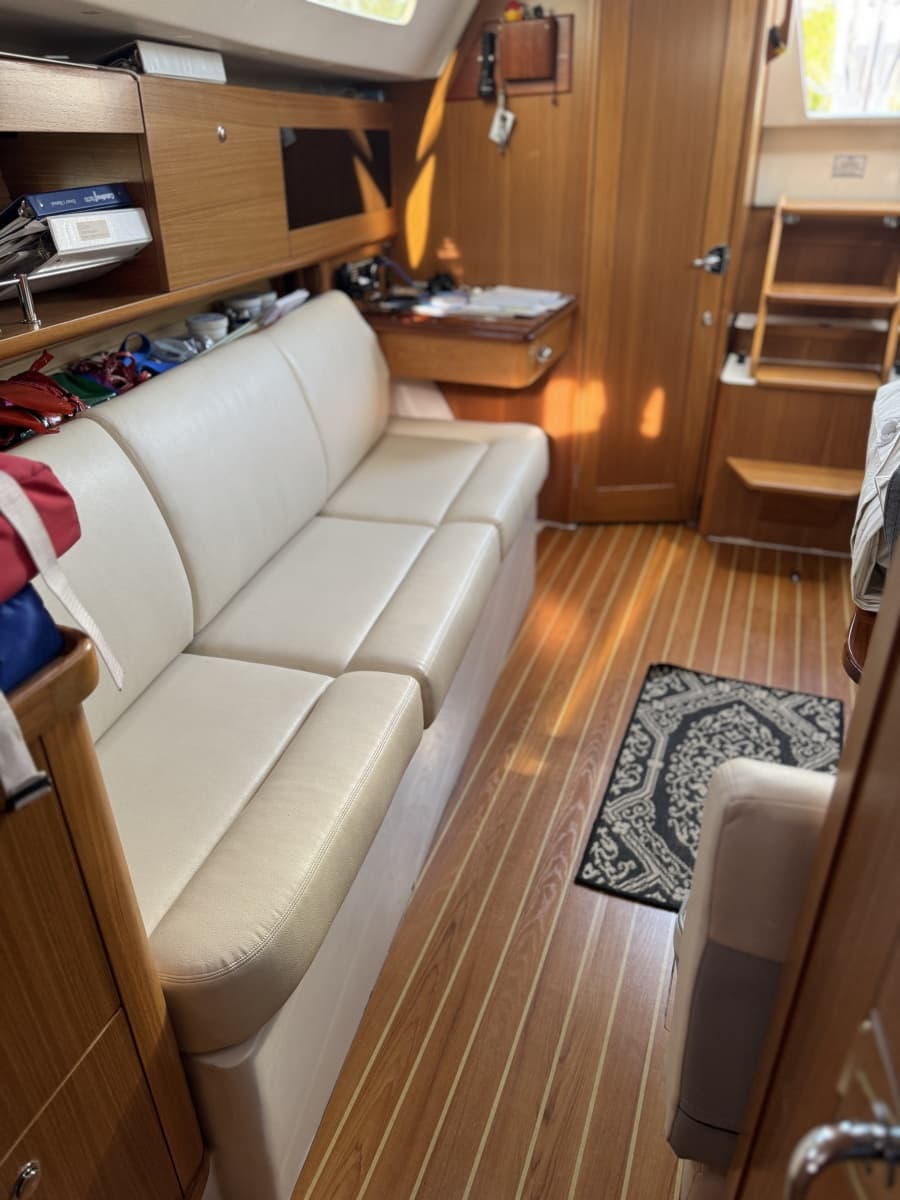2019 Catalina 315 - Photo 22