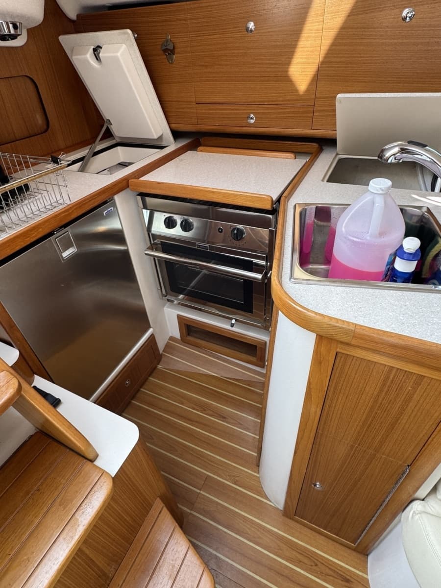 2019 Catalina 315