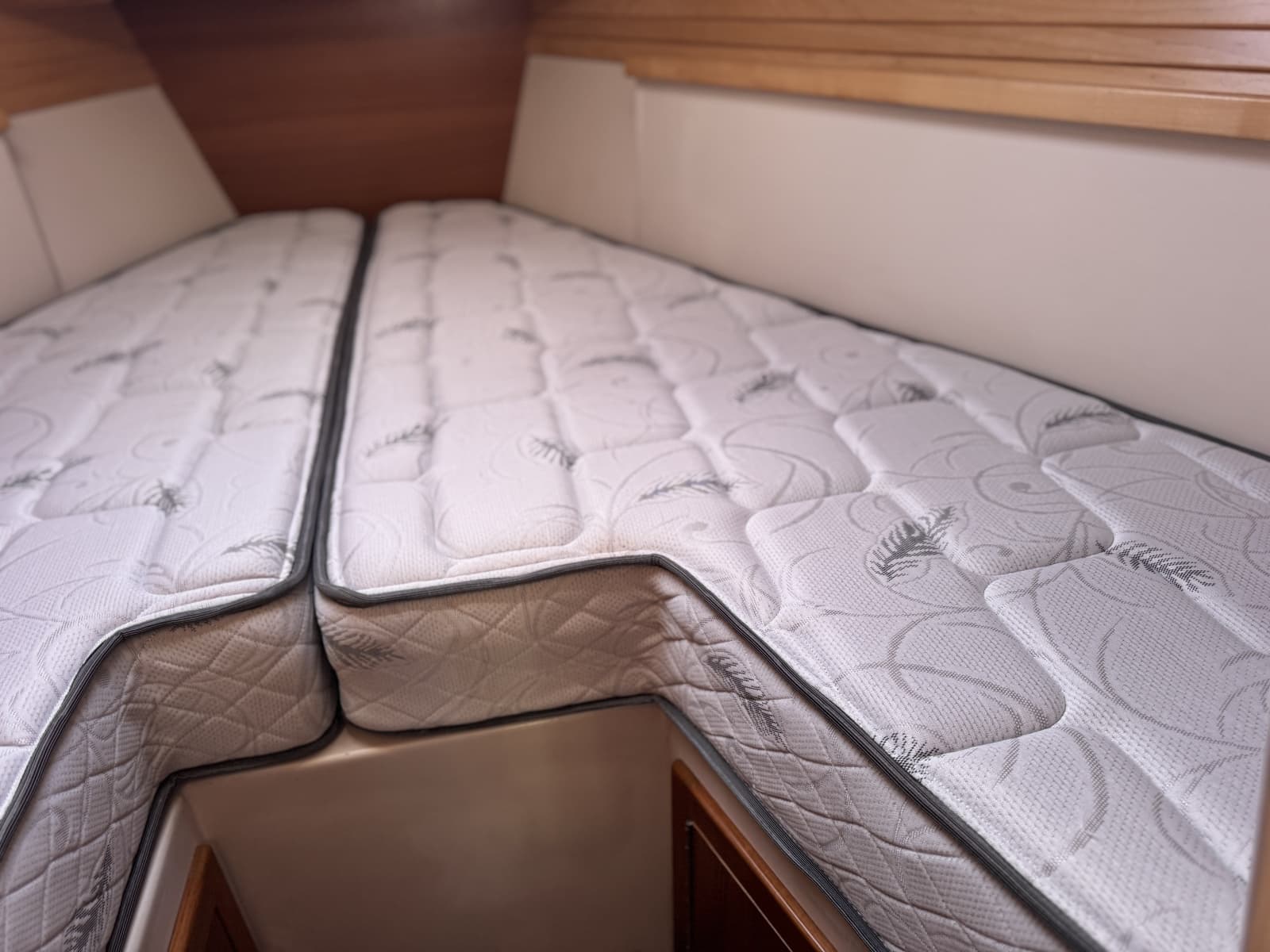 2019 Catalina 315 - Photo 24