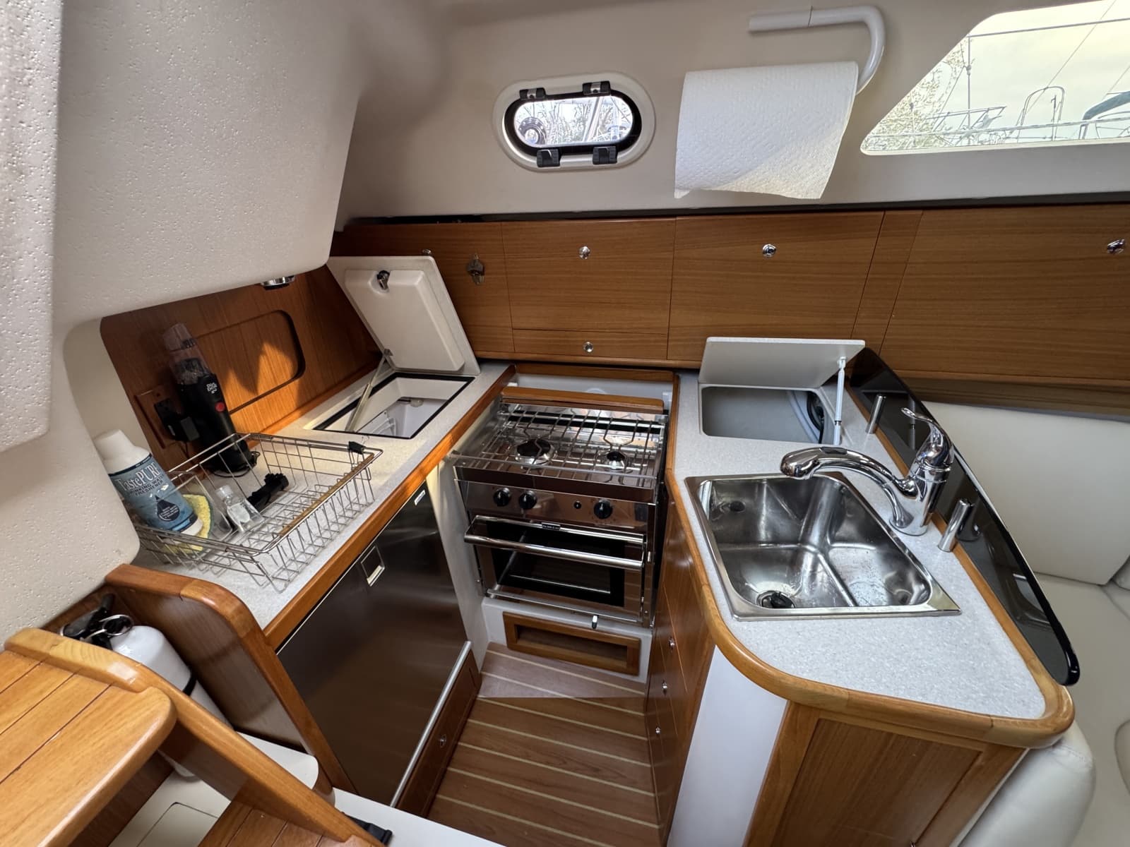 2019 Catalina 315 - Photo 30