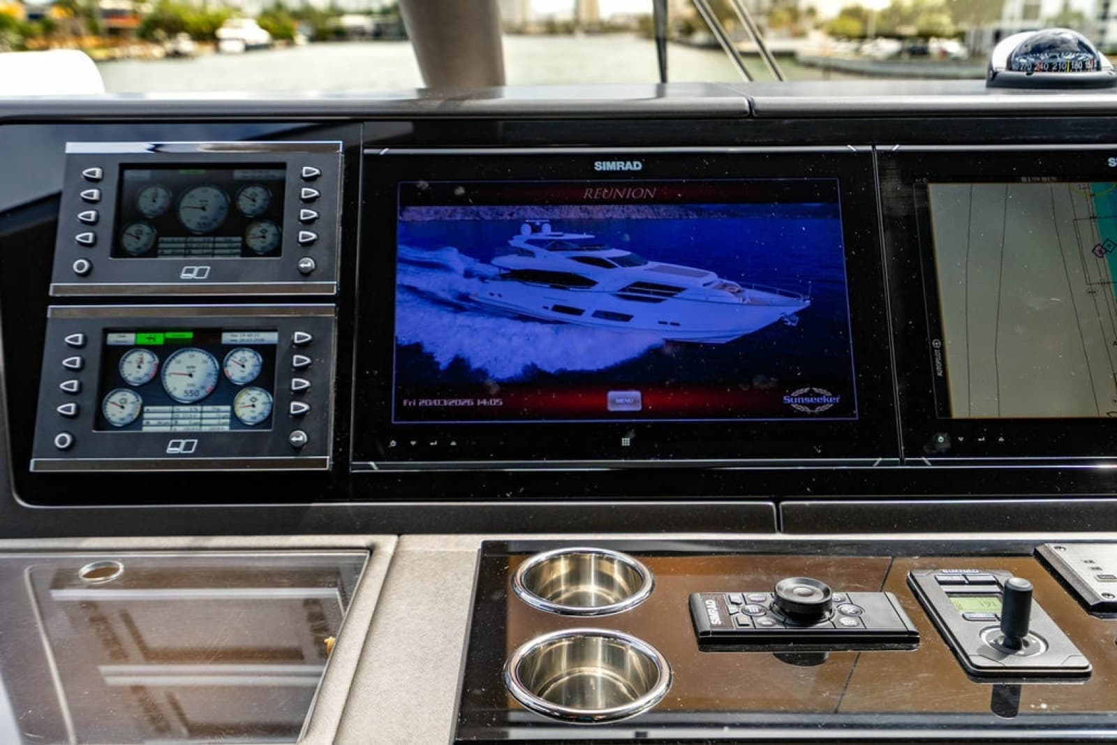 2019 Sunseeker 95 Motor Yacht - Photo 86
