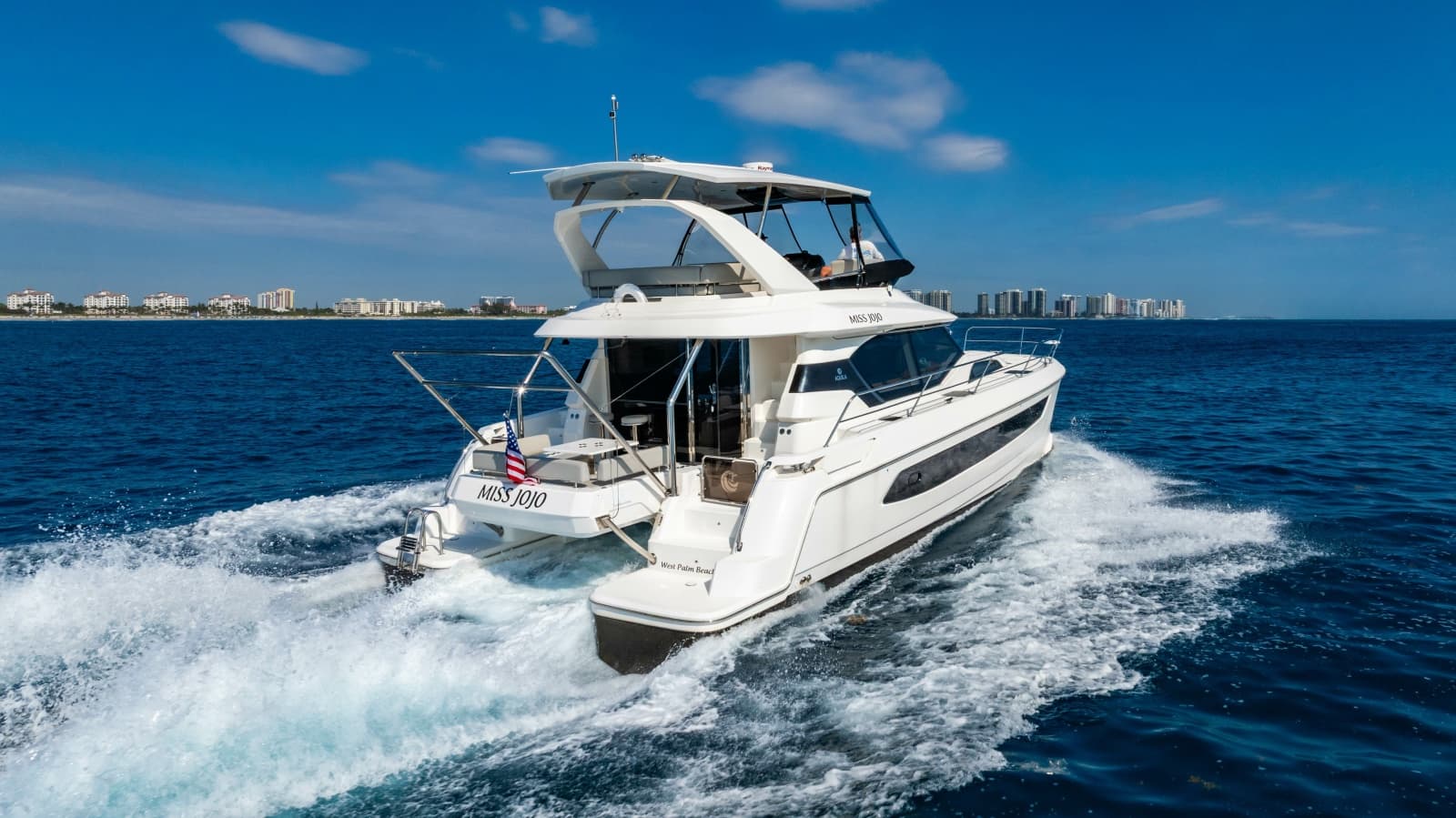 2024 Aquila 44 Yacht