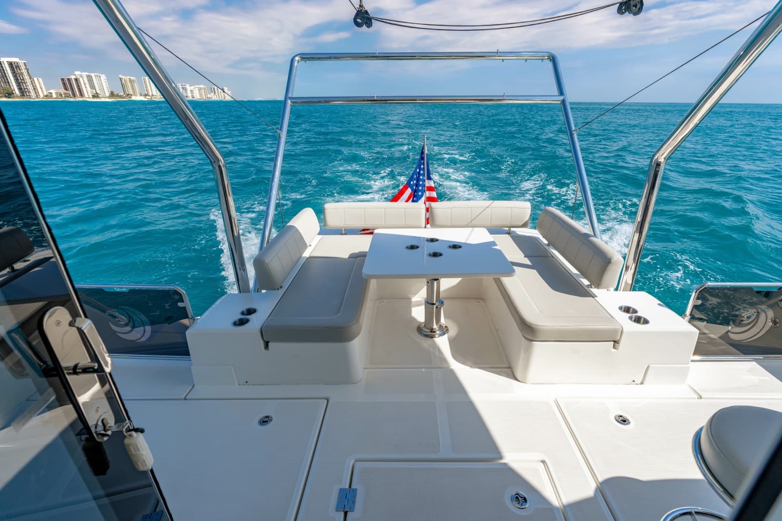 2024 Aquila 44 Yacht