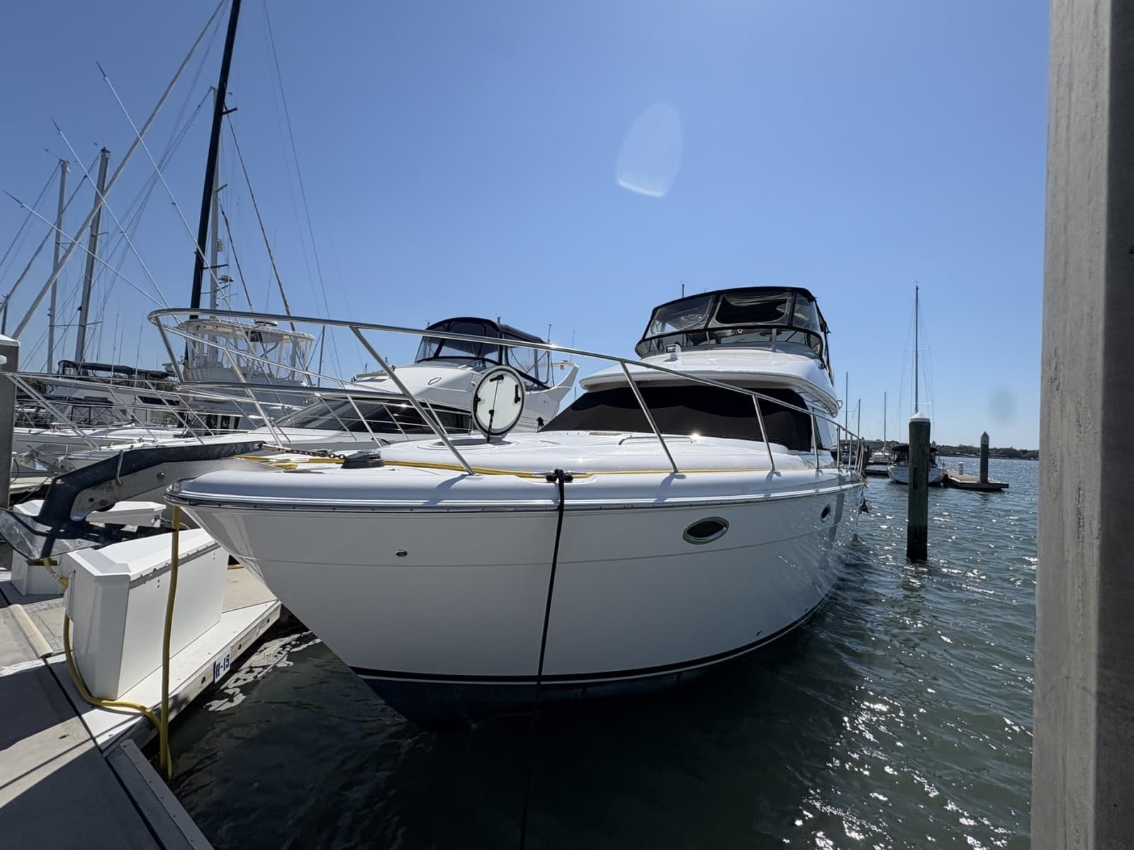 2005 Meridian 411 Sedan