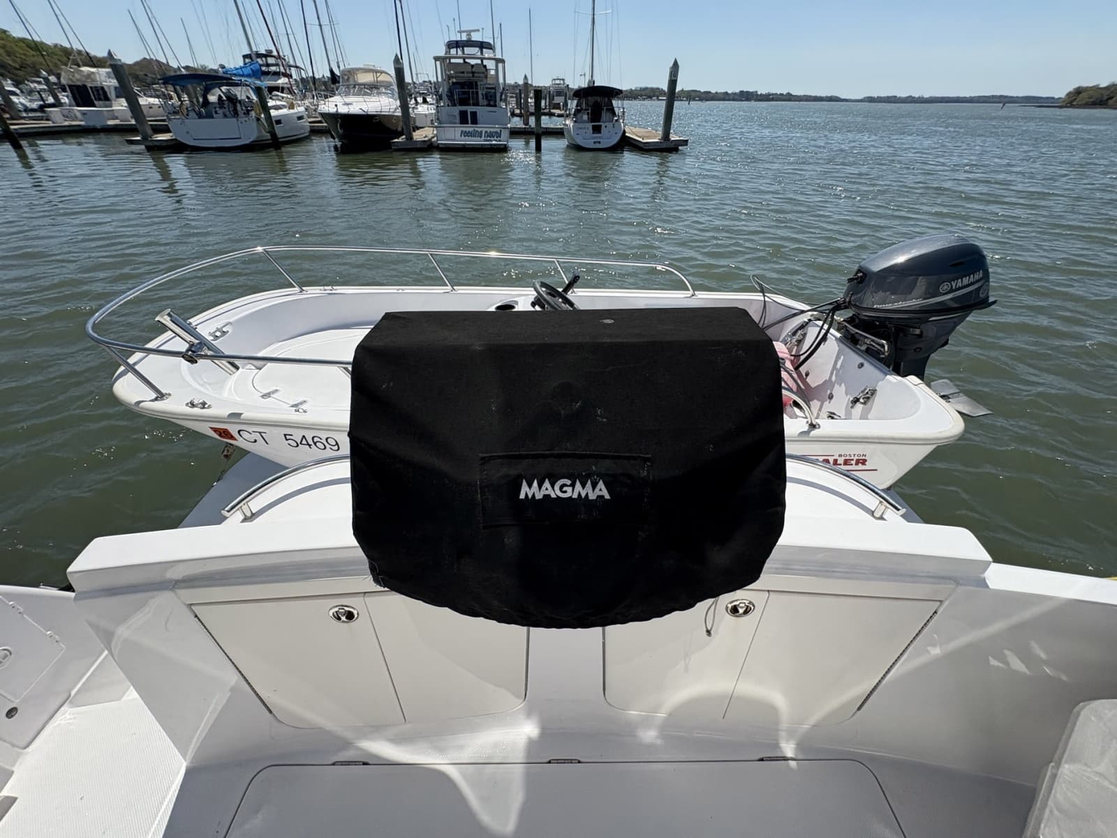 2005 Meridian 411 Sedan