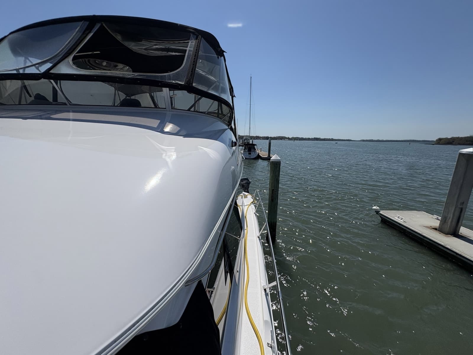 2005 Meridian 411 Sedan