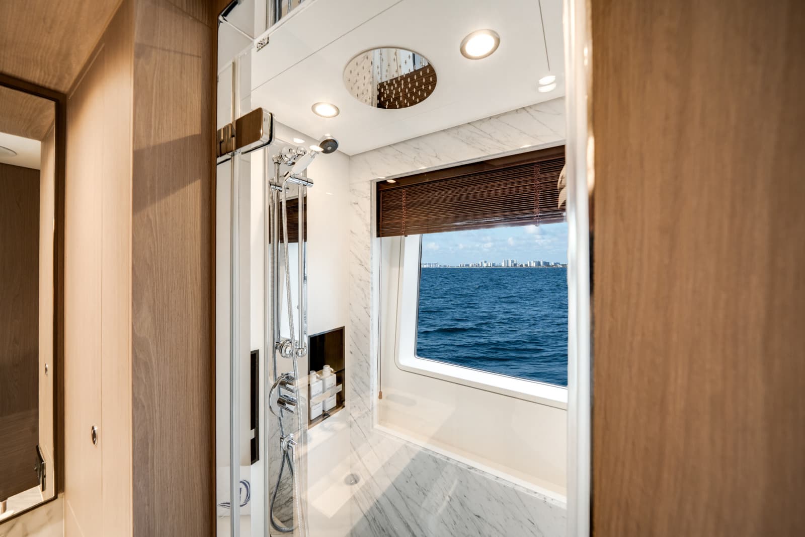 2020 Azimut GRANDE 27M - Photo 41