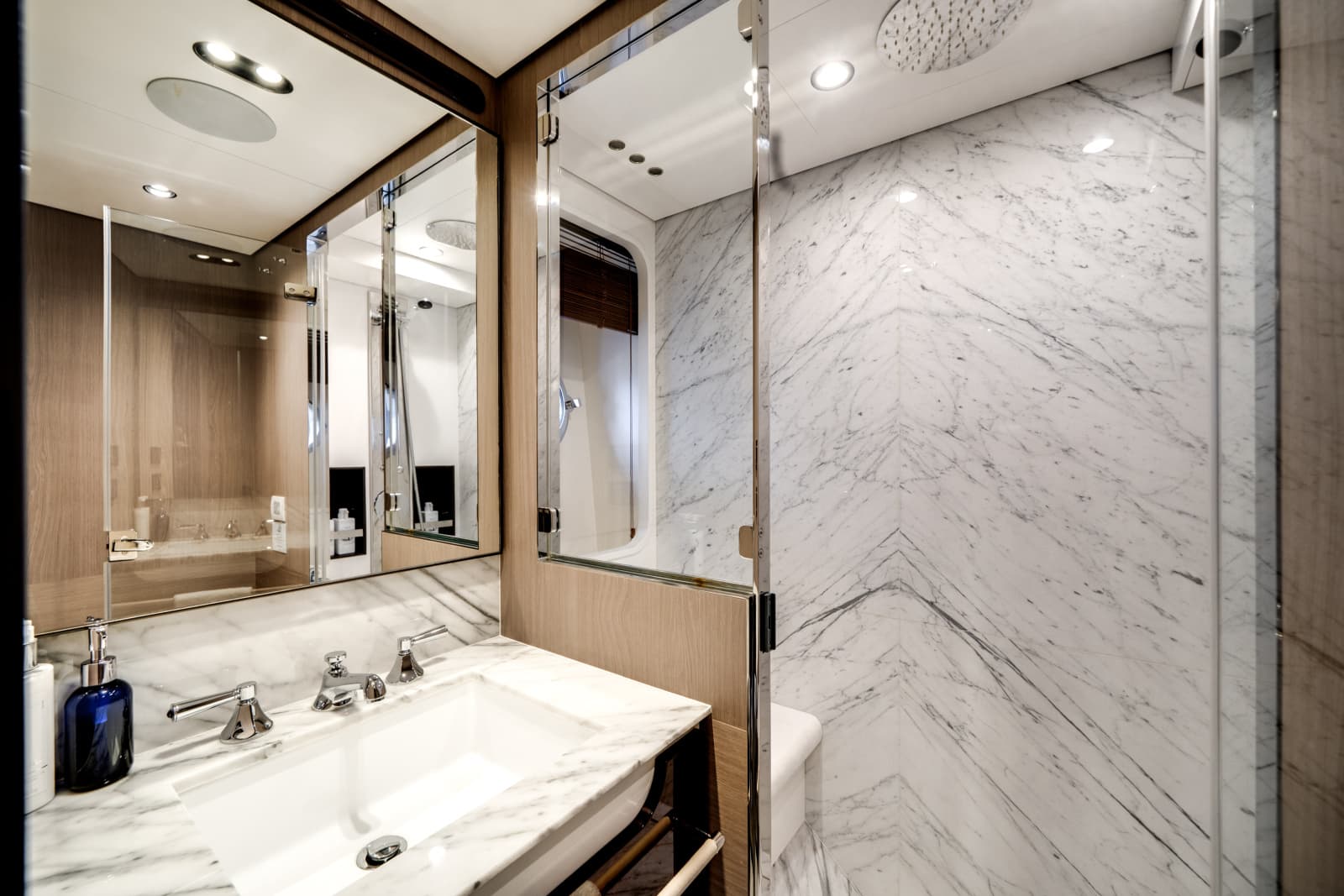 2020 Azimut GRANDE 27M - Photo 46