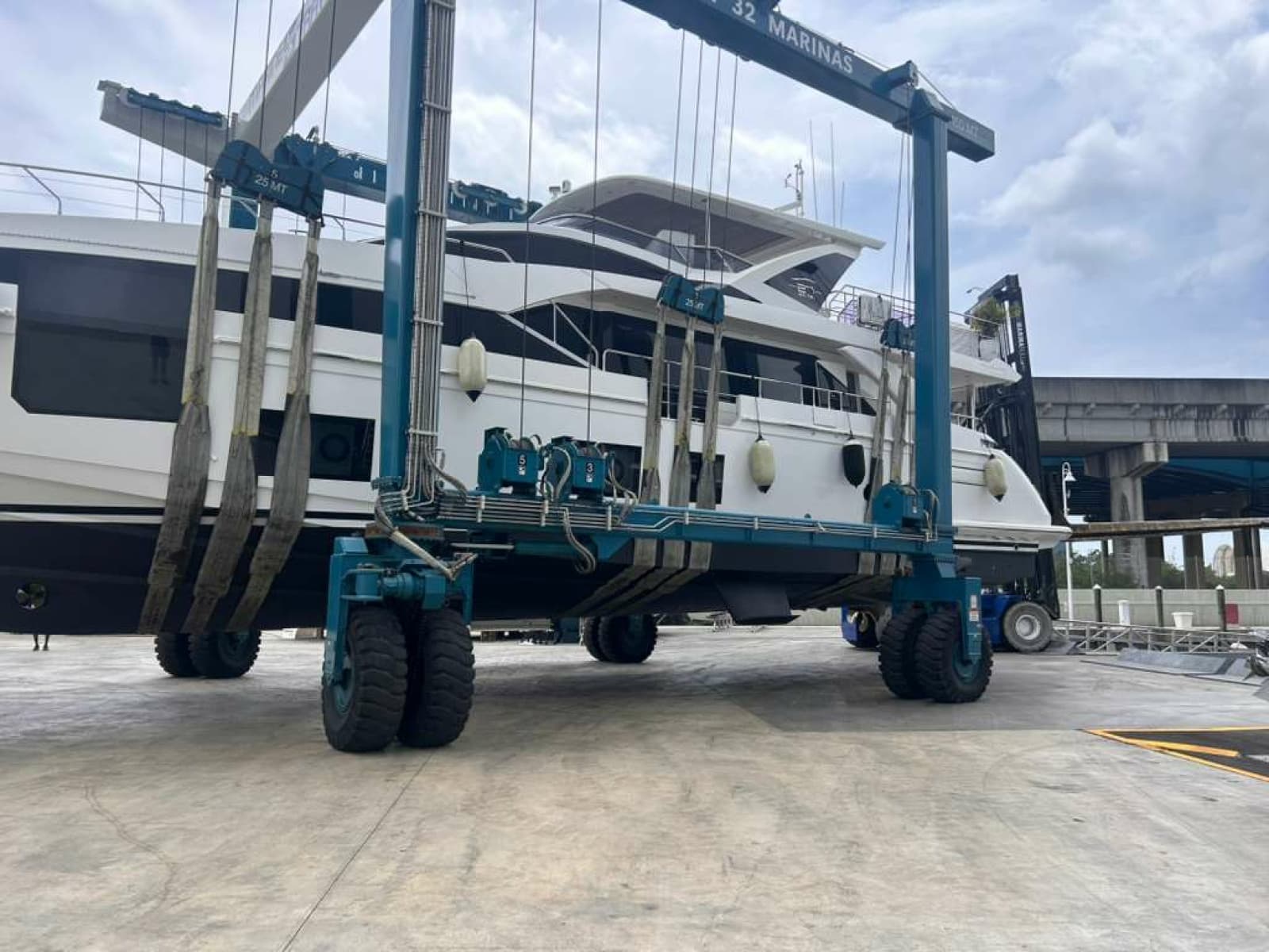2020 Azimut GRANDE 27M - Photo 81