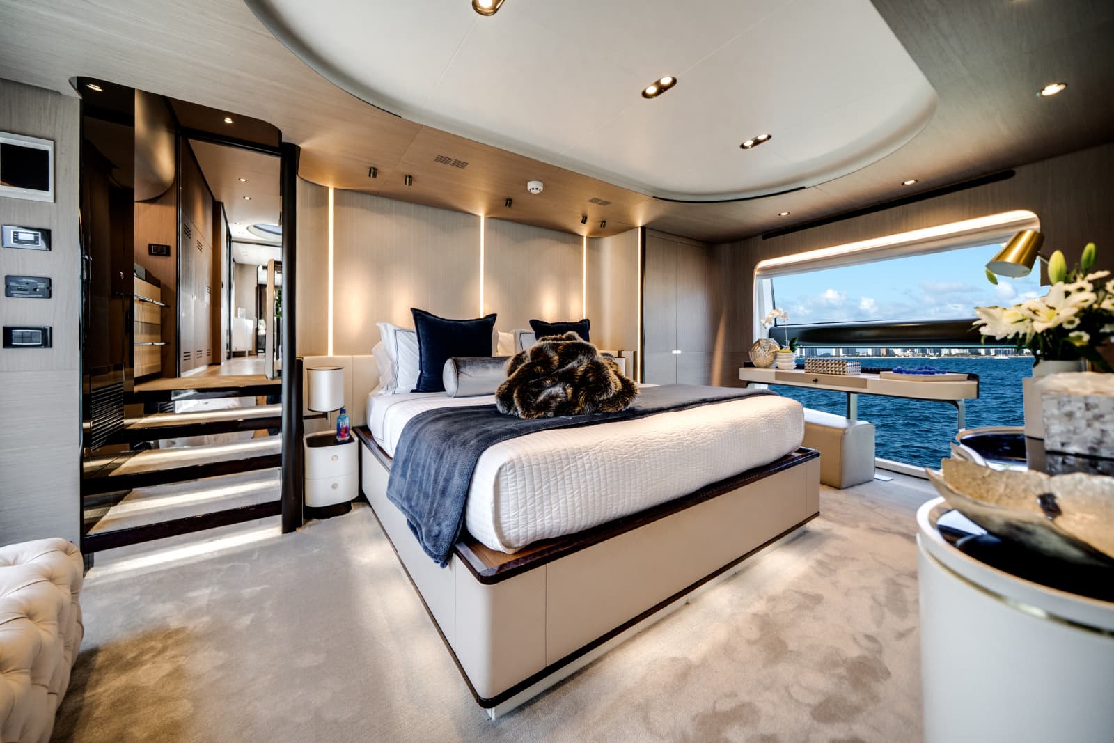 2020 Azimut GRANDE 27M - Photo 24
