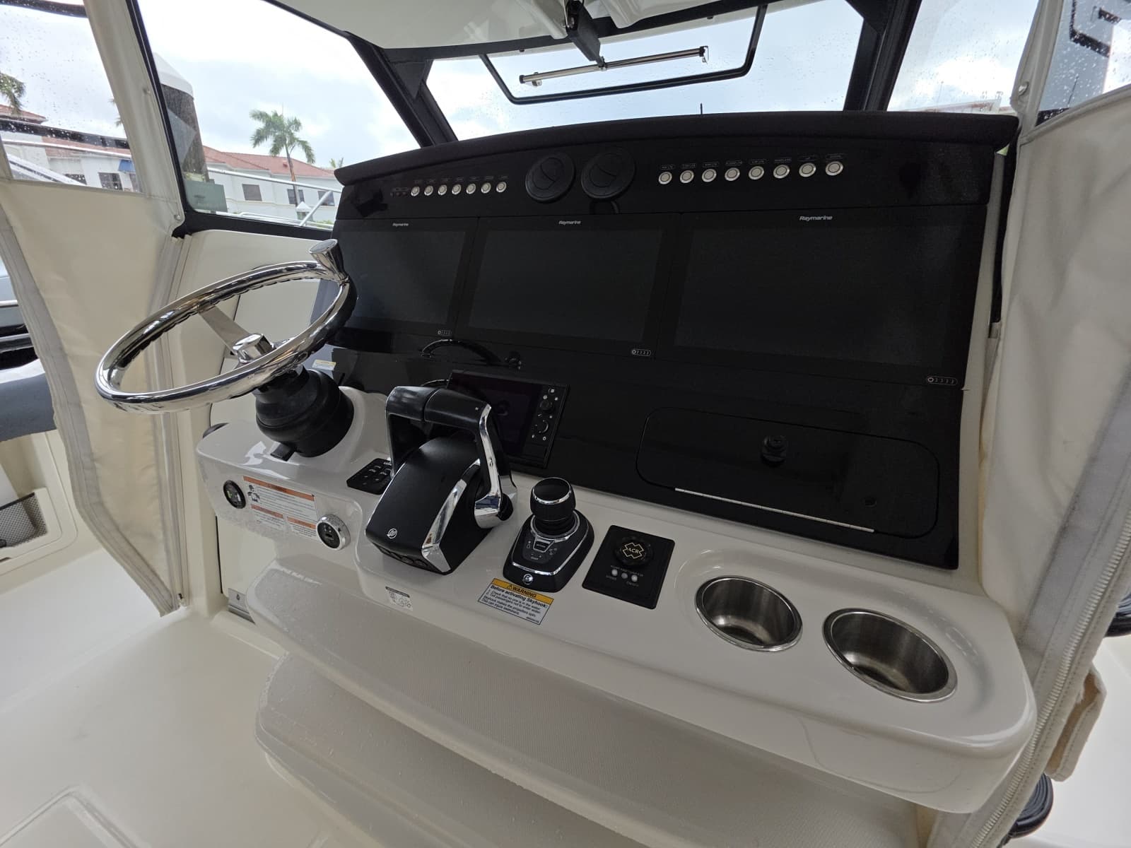 2021 Boston Whaler 420 Outrage - Photo 33