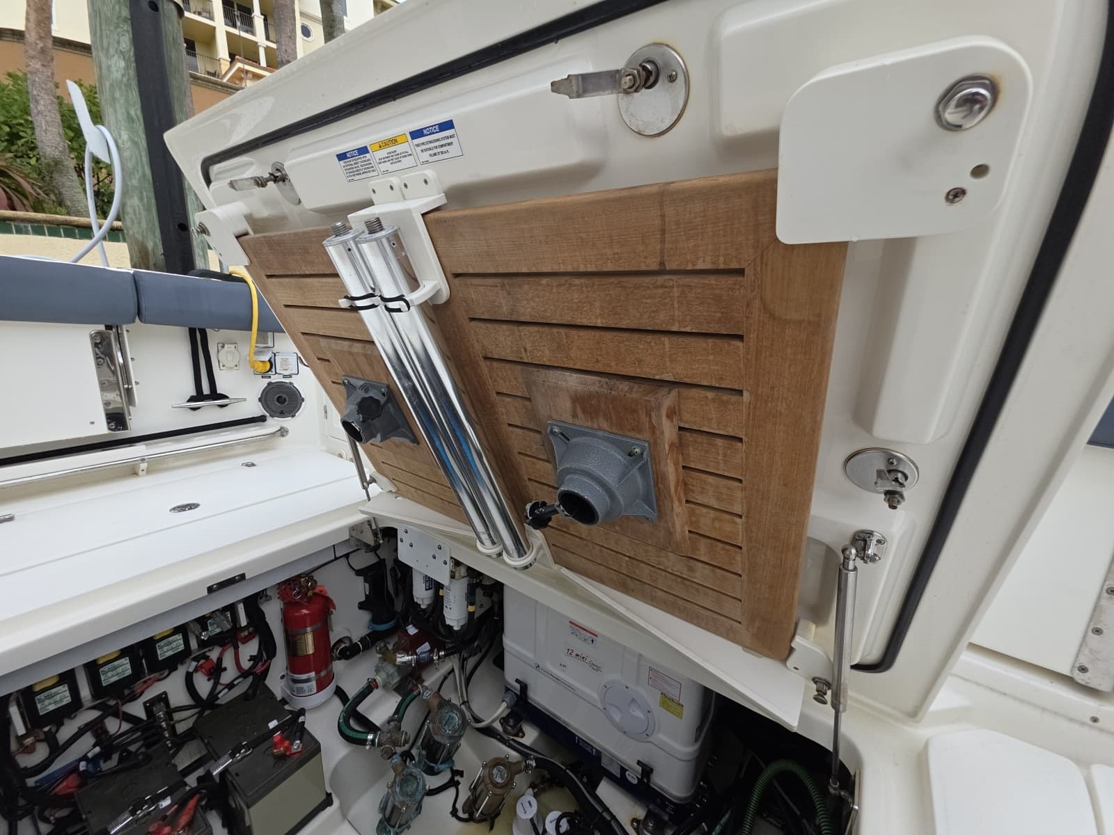 2021 Boston Whaler 420 Outrage - Photo 70