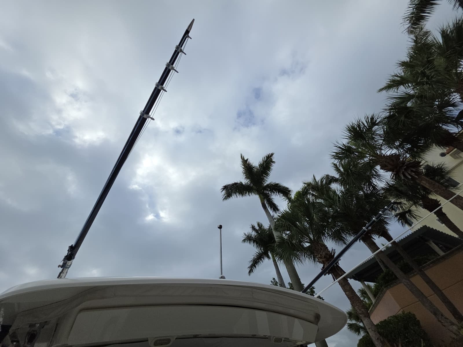 2021 Boston Whaler 420 Outrage - Photo 63
