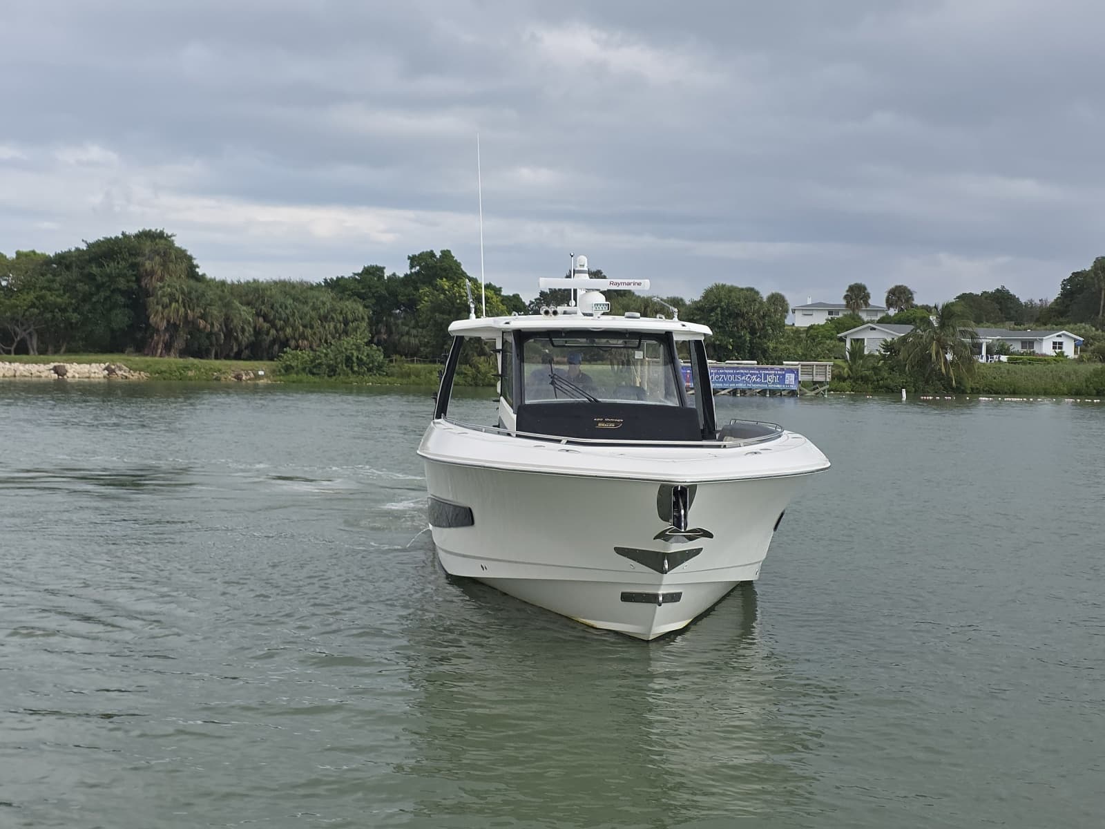 2021 Boston Whaler 420 Outrage - Photo 16