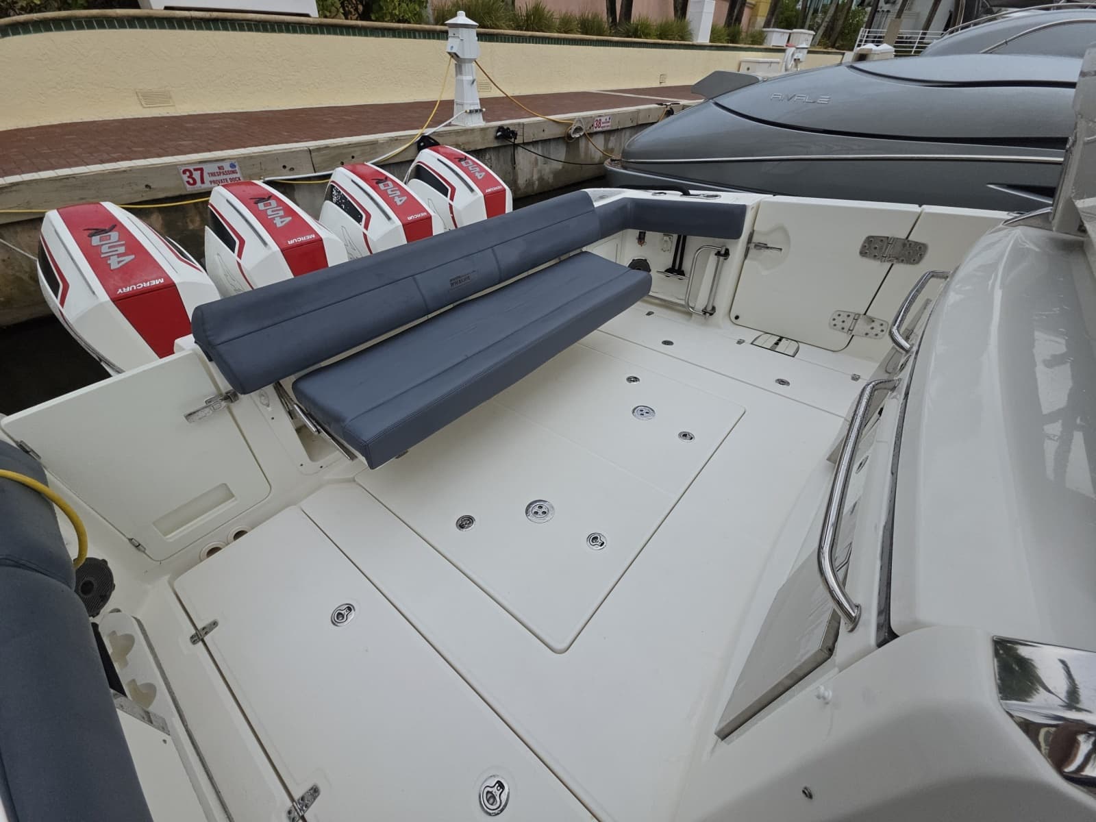 2021 Boston Whaler 420 Outrage - Photo 30