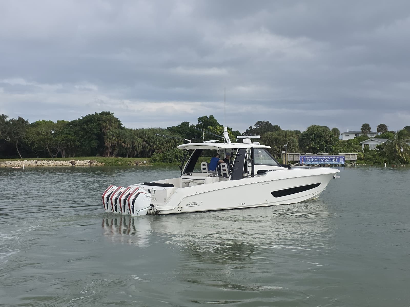 2021 Boston Whaler 420 Outrage - Photo 13
