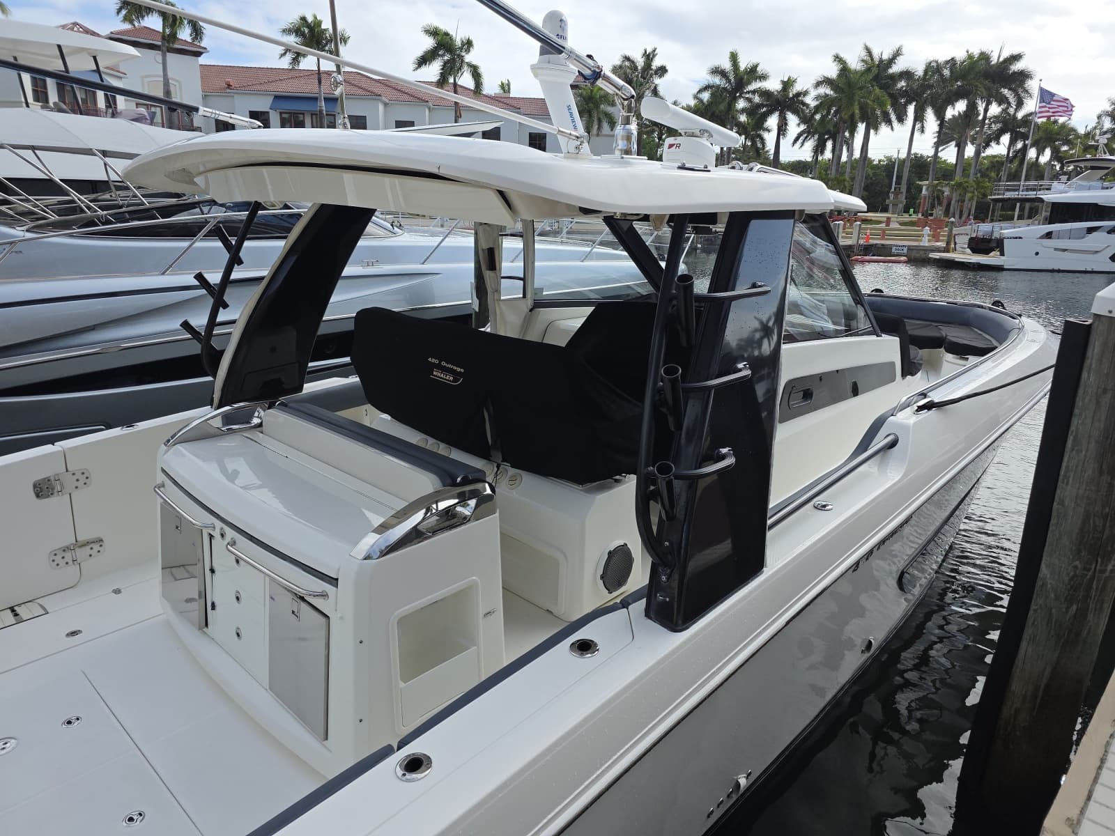 2021 Boston Whaler 420 Outrage - Photo 98