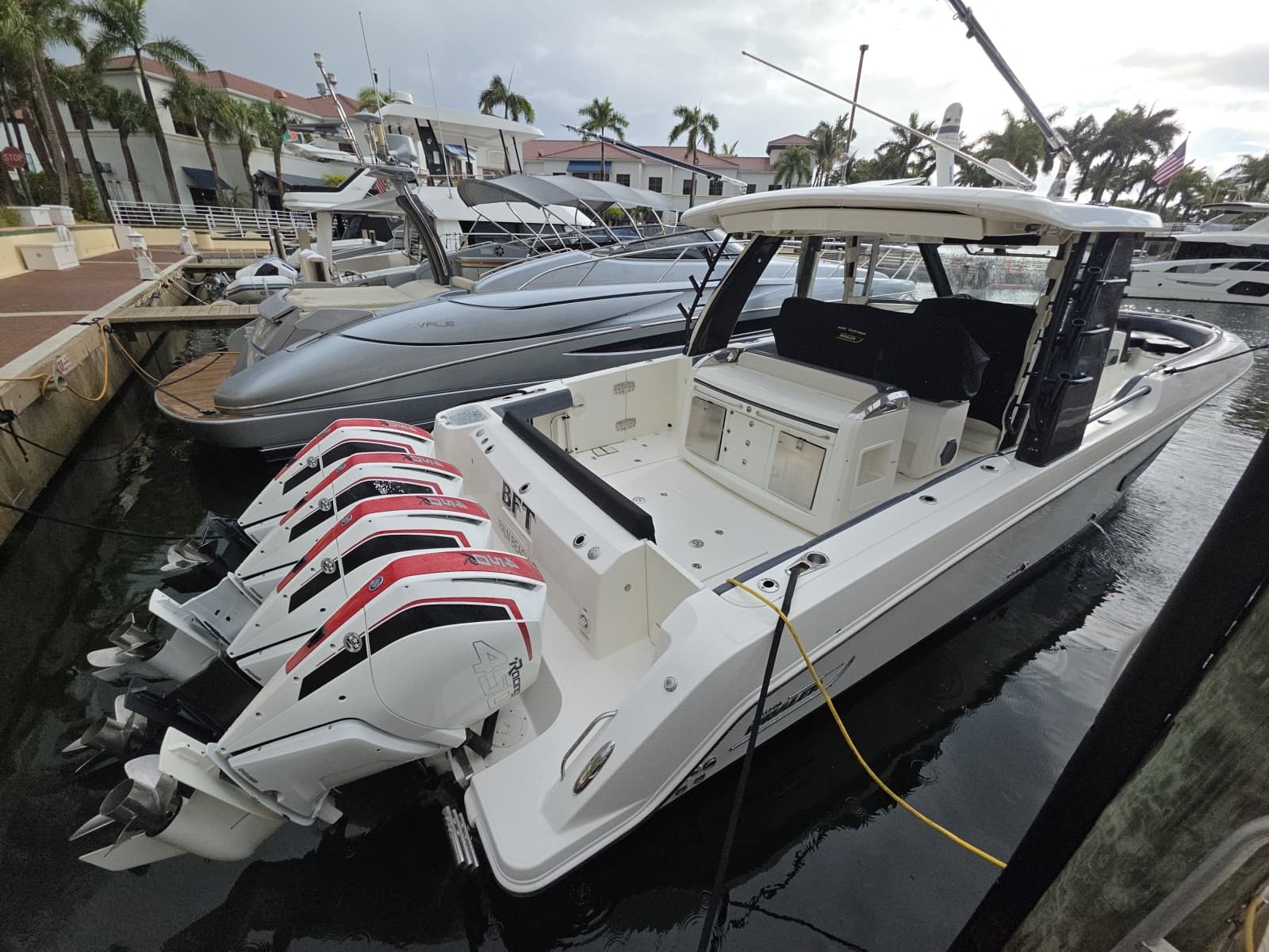 2021 Boston Whaler 420 Outrage - Photo 24