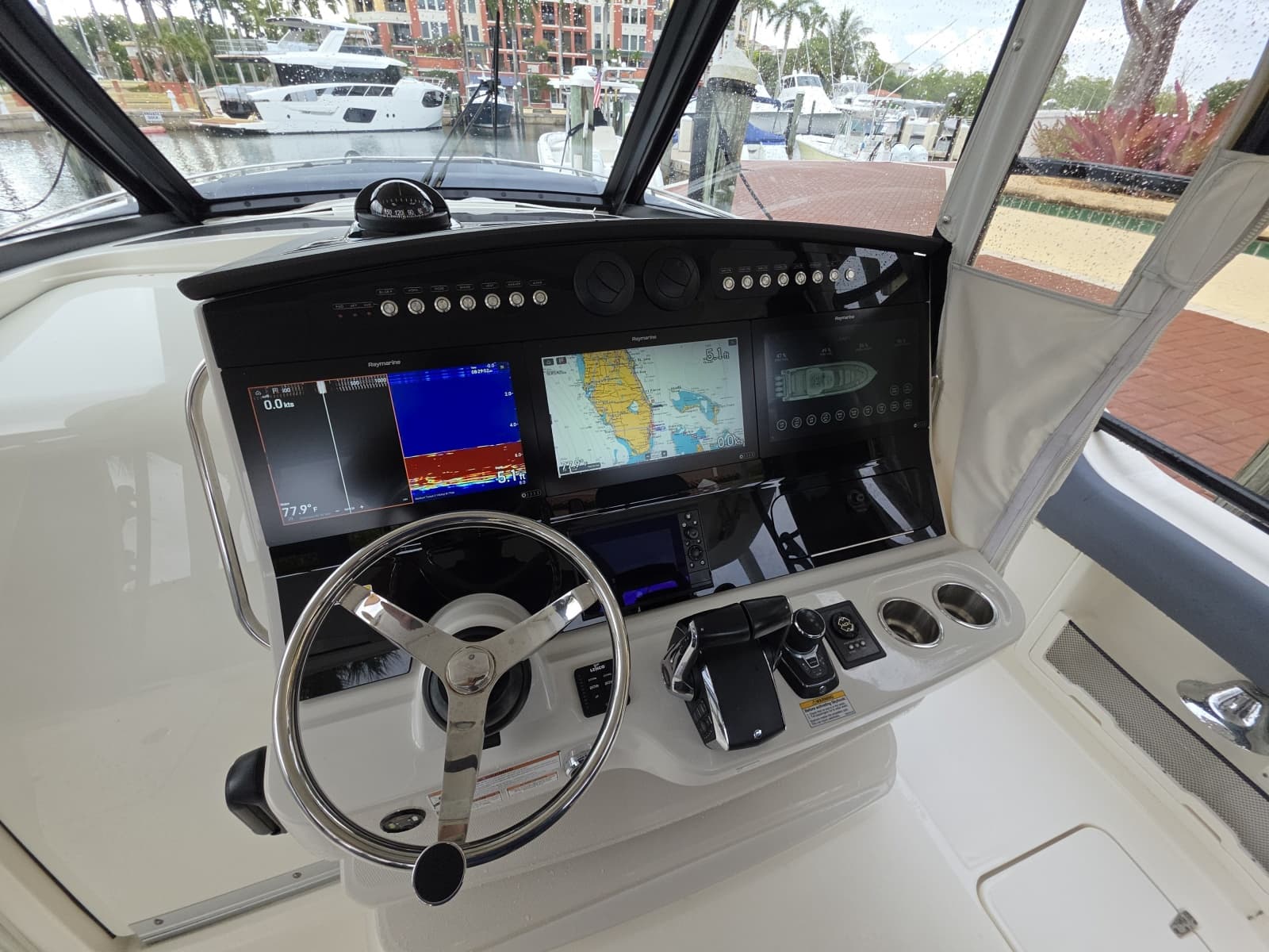 2021 Boston Whaler 420 Outrage - Photo 34