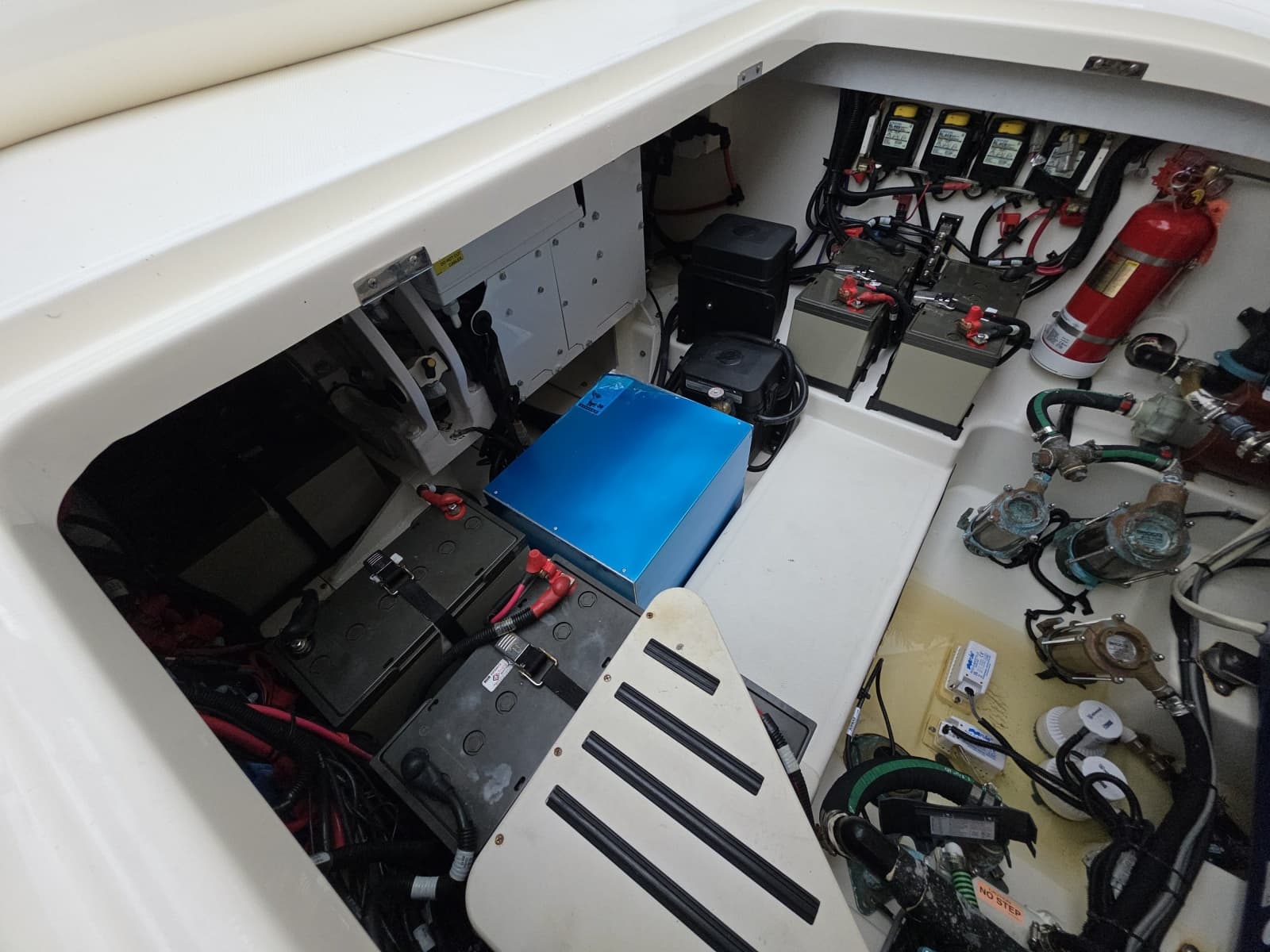 2021 Boston Whaler 420 Outrage - Photo 69