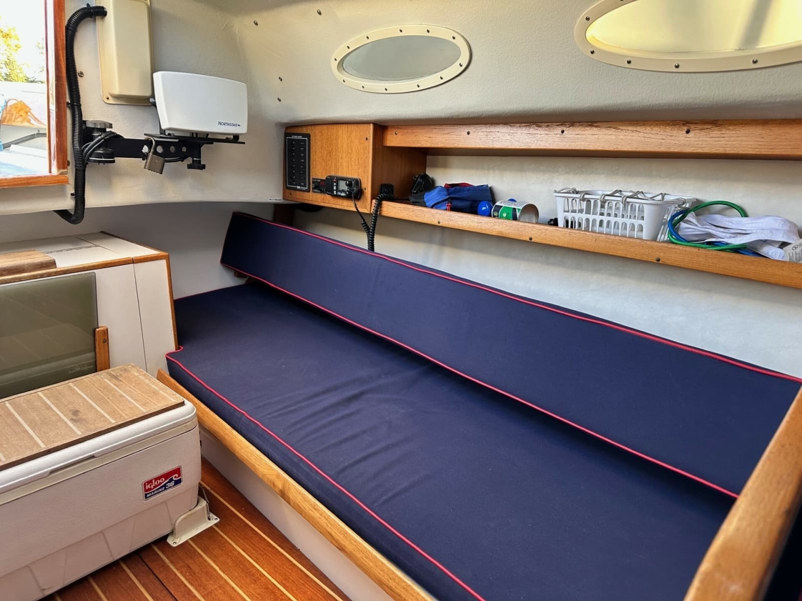 2002 Alerion Express - Photo 16