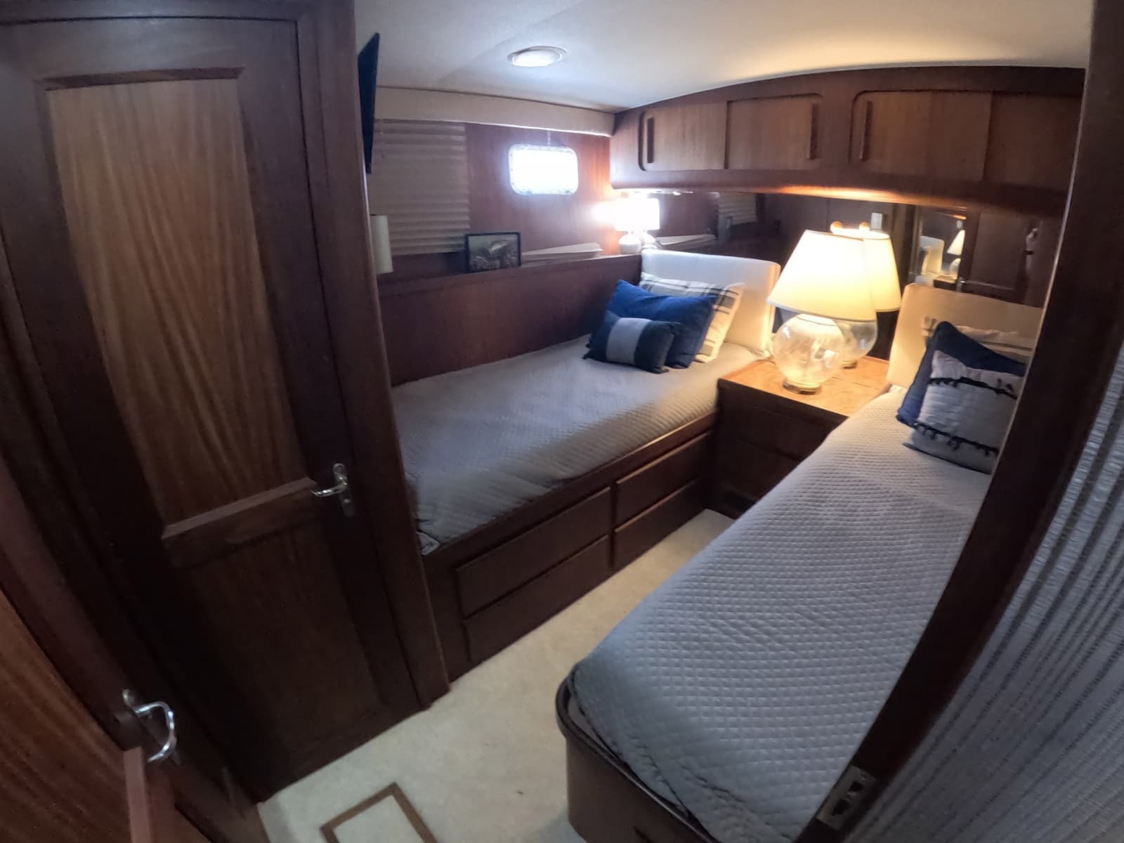 1987 Hatteras Motor Yacht