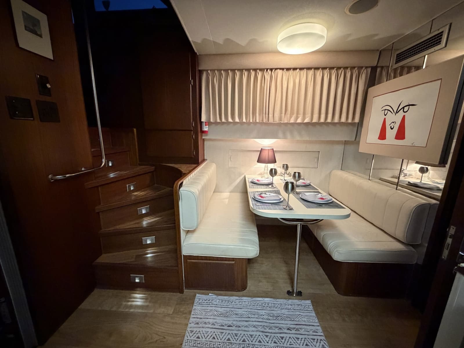 1987 Hatteras Motor Yacht
