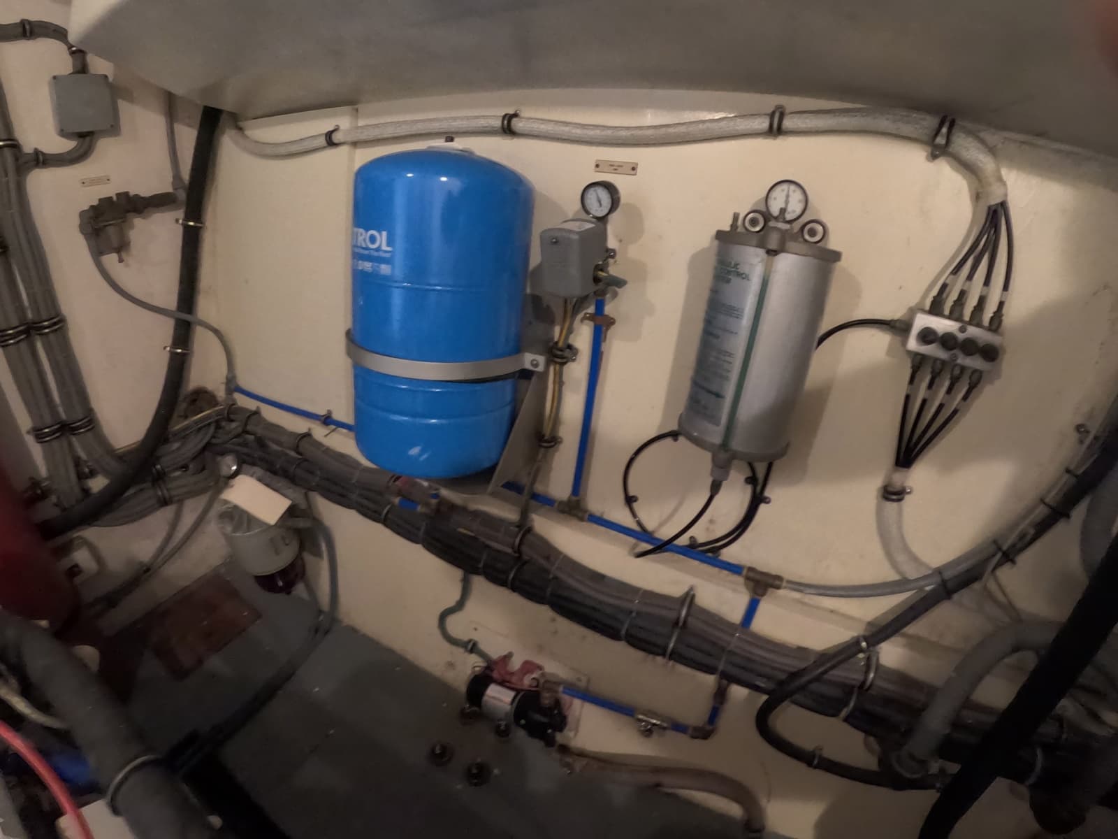 1987 Hatteras Motor Yacht