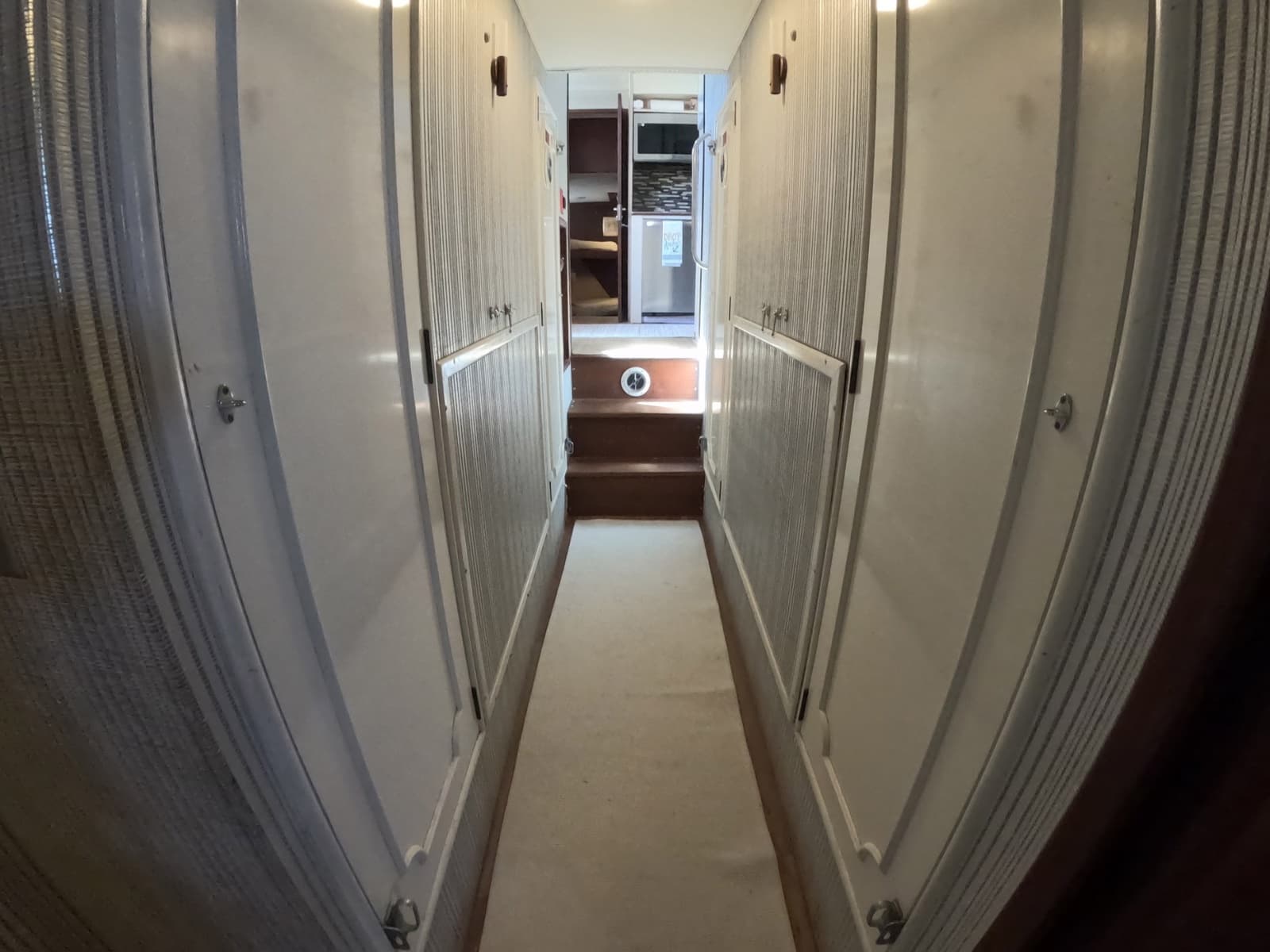 1987 Hatteras Motor Yacht