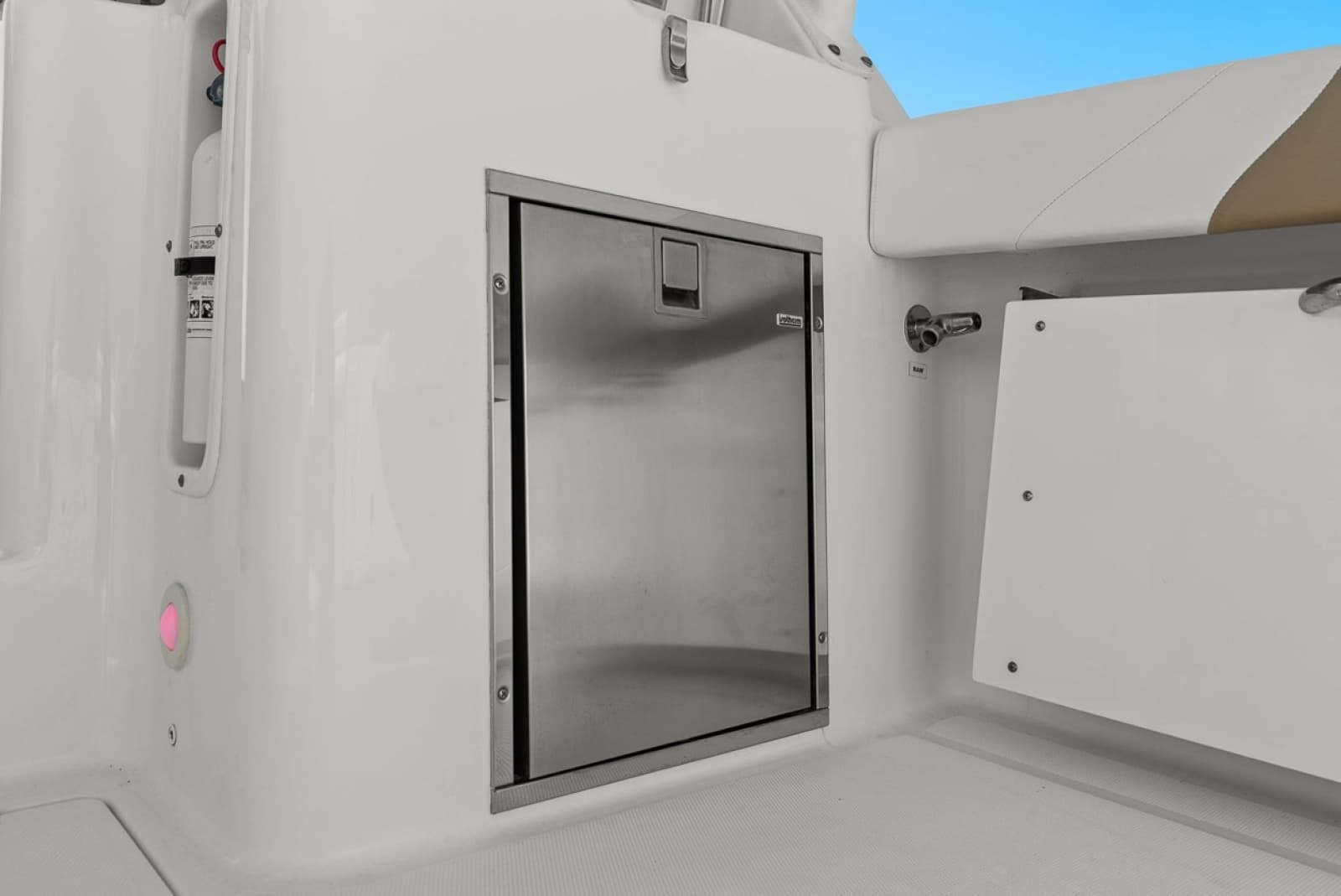 2018 Edgewater 280CX