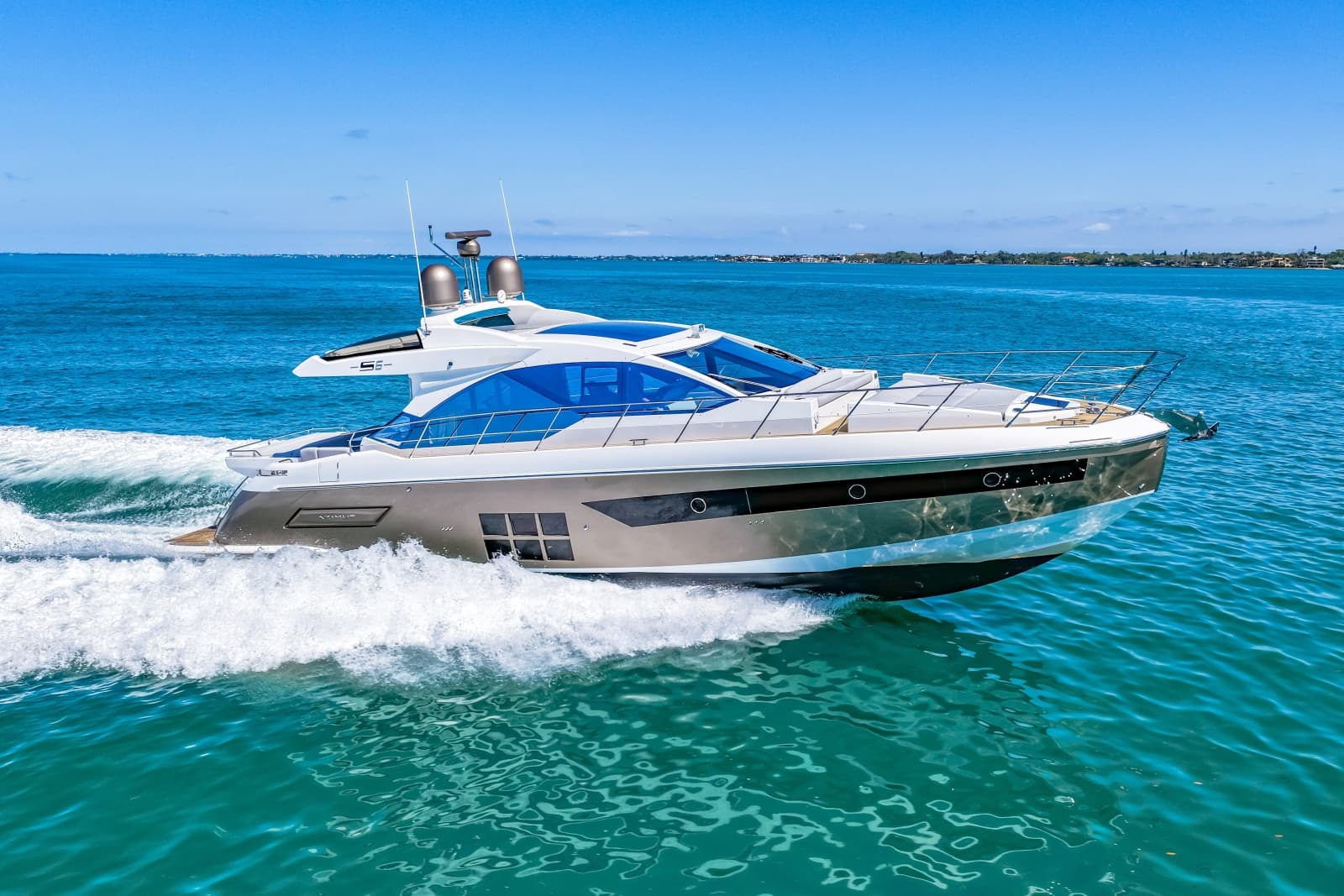 2020 Azimut S6