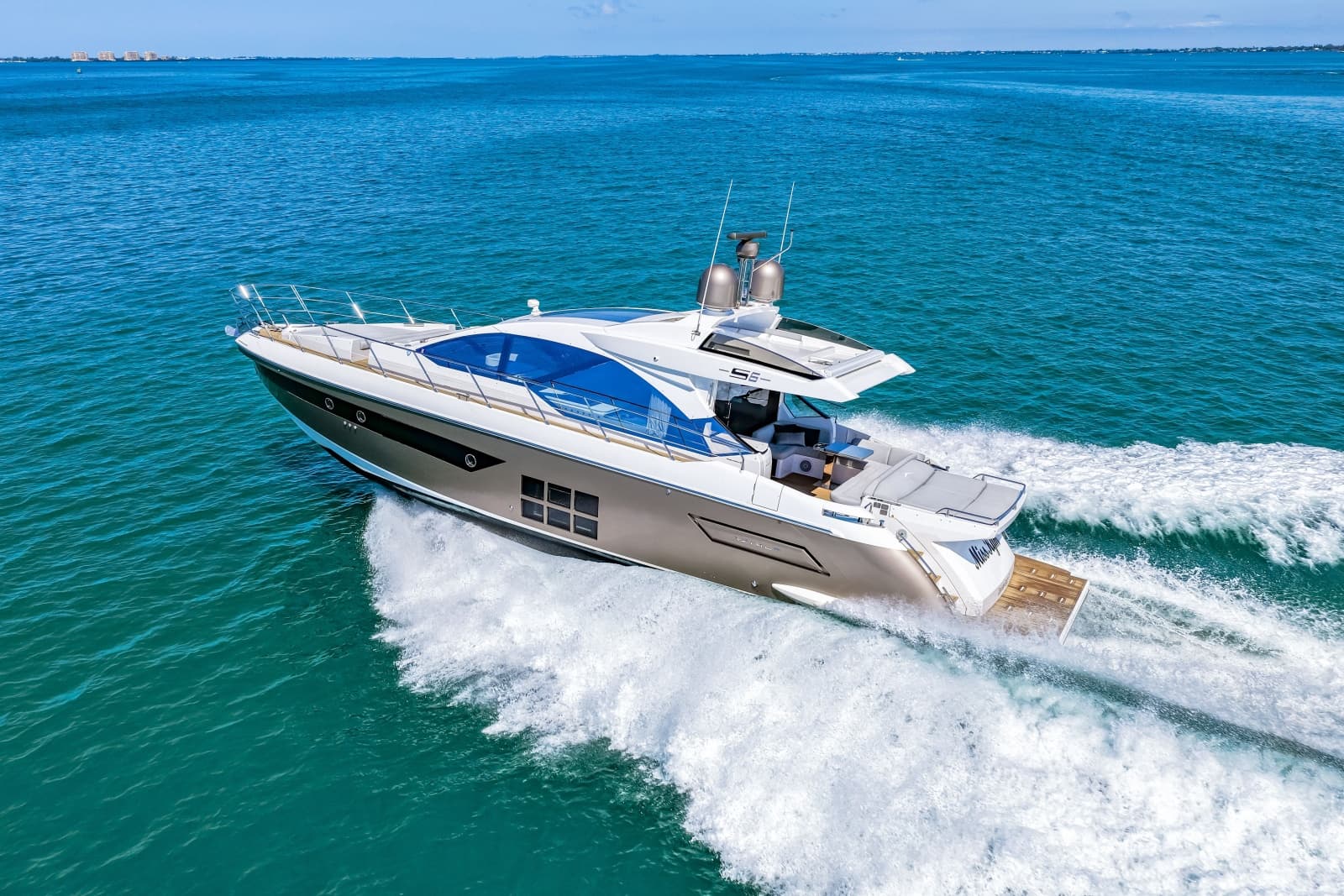 2020 Azimut S6