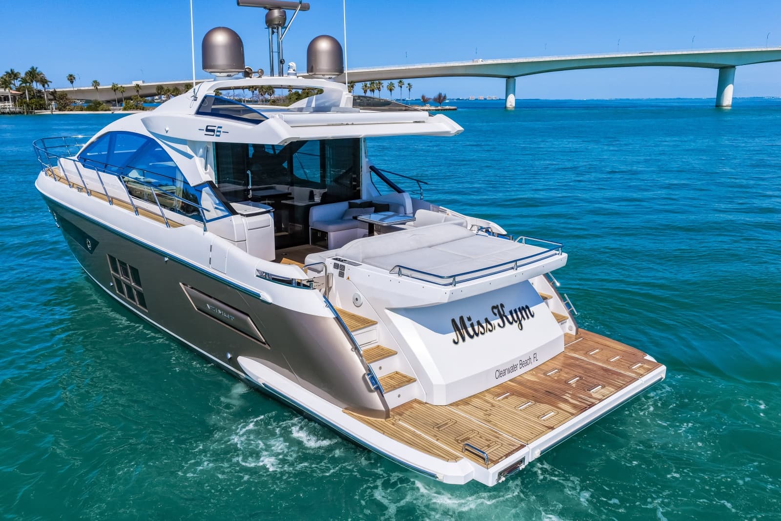 2020 Azimut S6
