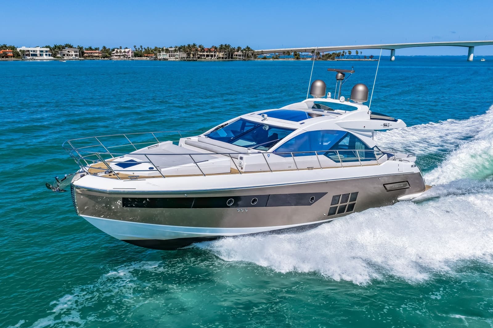 2020 Azimut S6