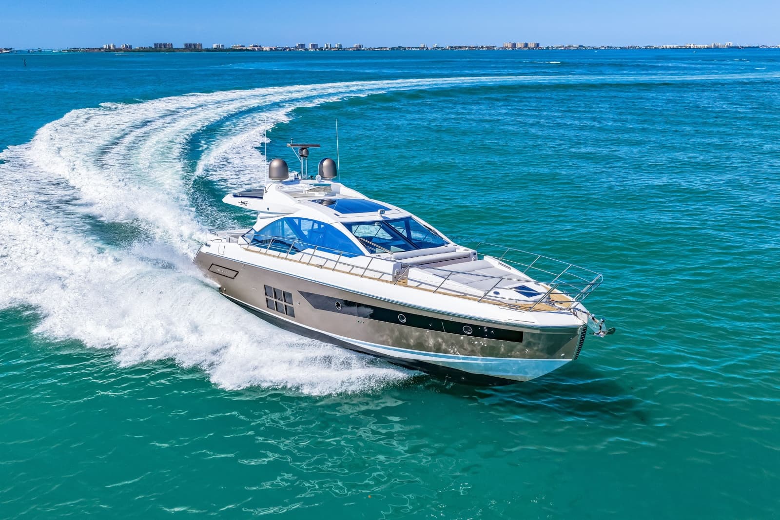 2020 Azimut S6
