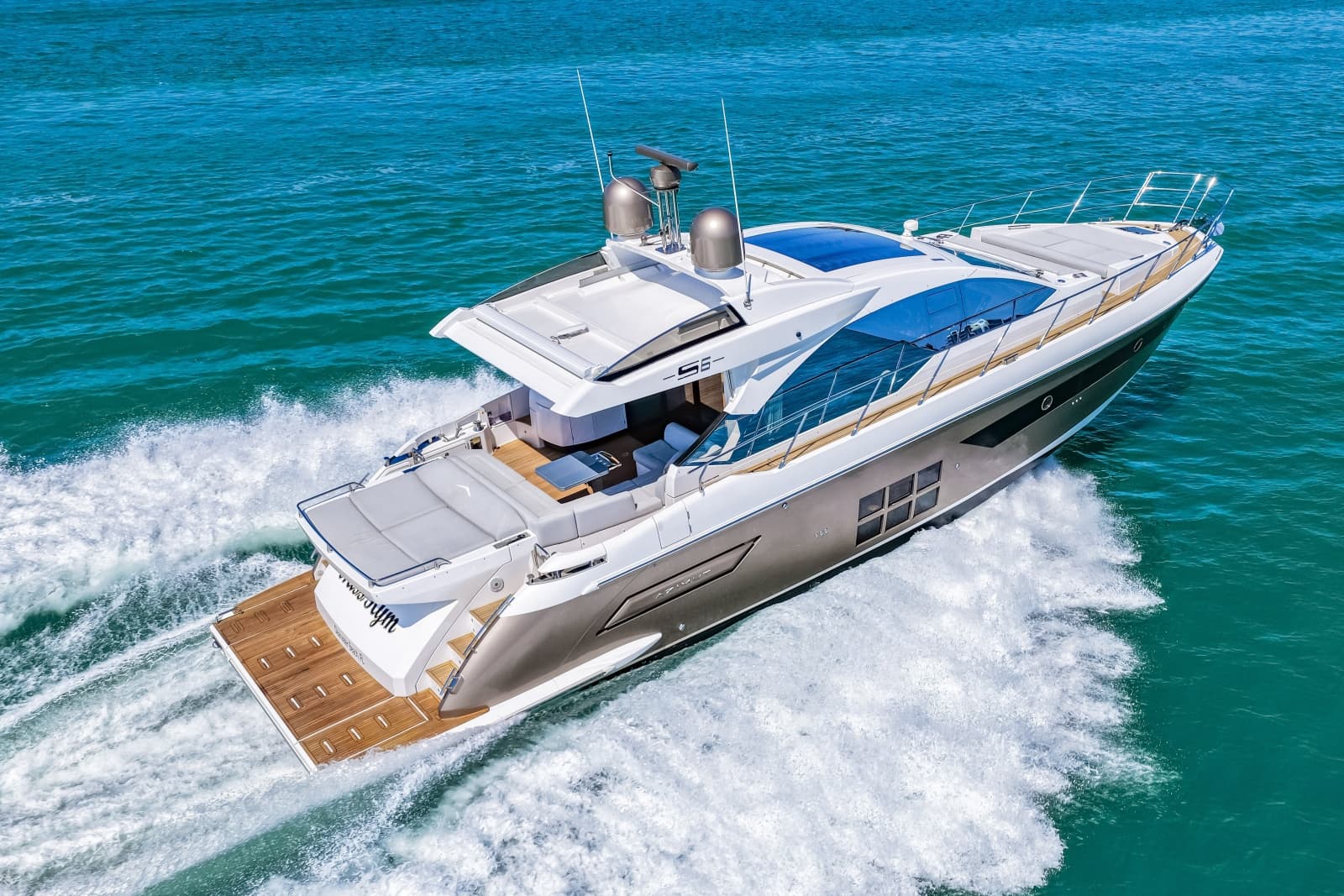 2020 Azimut S6