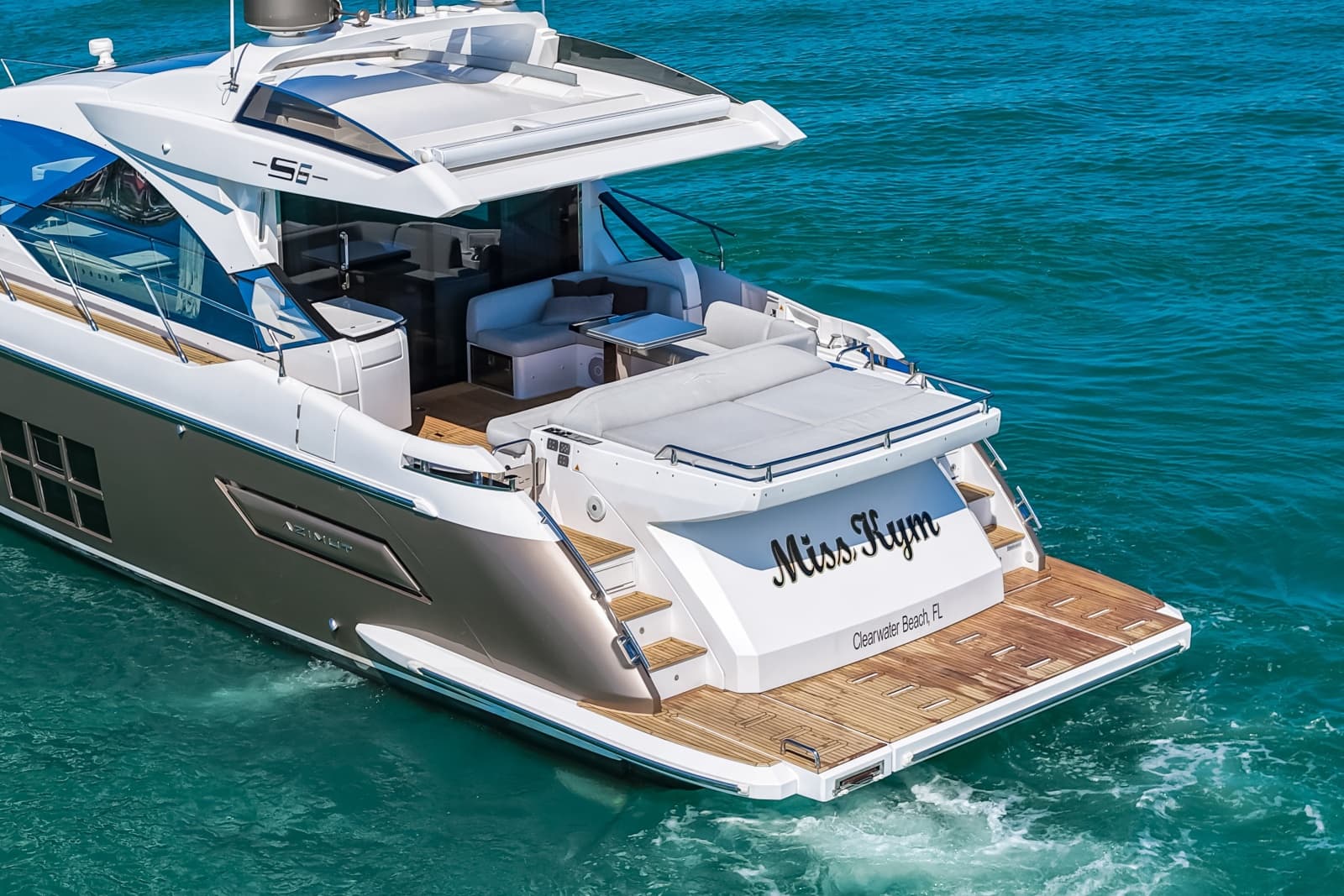 2020 Azimut S6