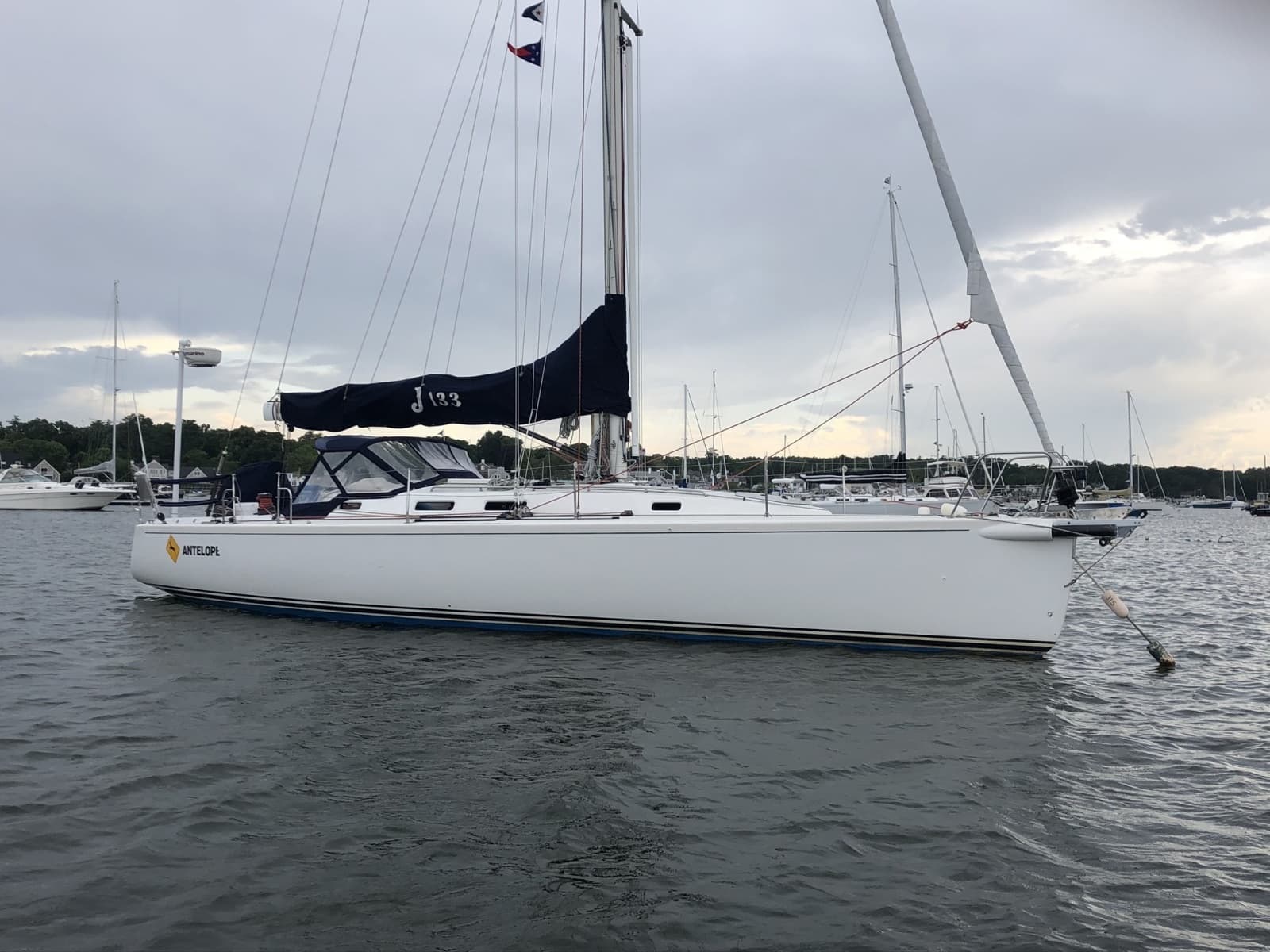 2004 J Boats J/133