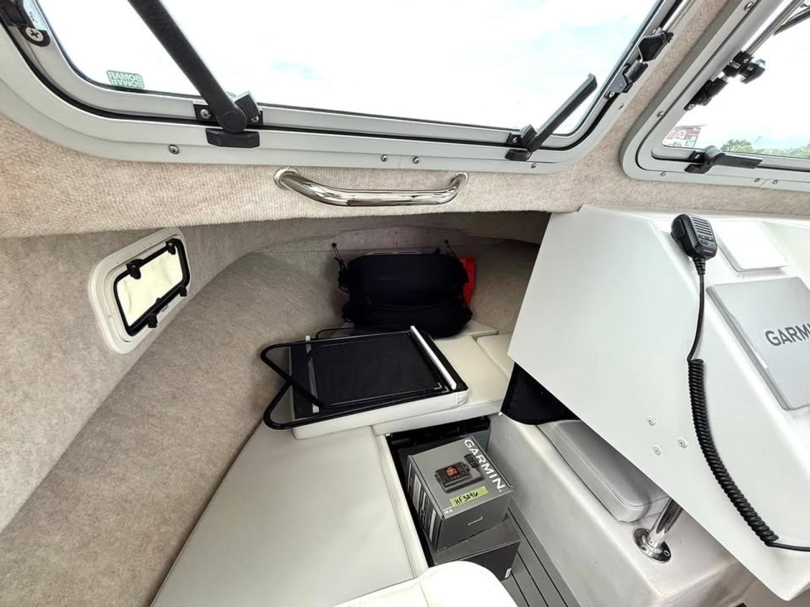 2022 Parker 2320 Sport Cabin