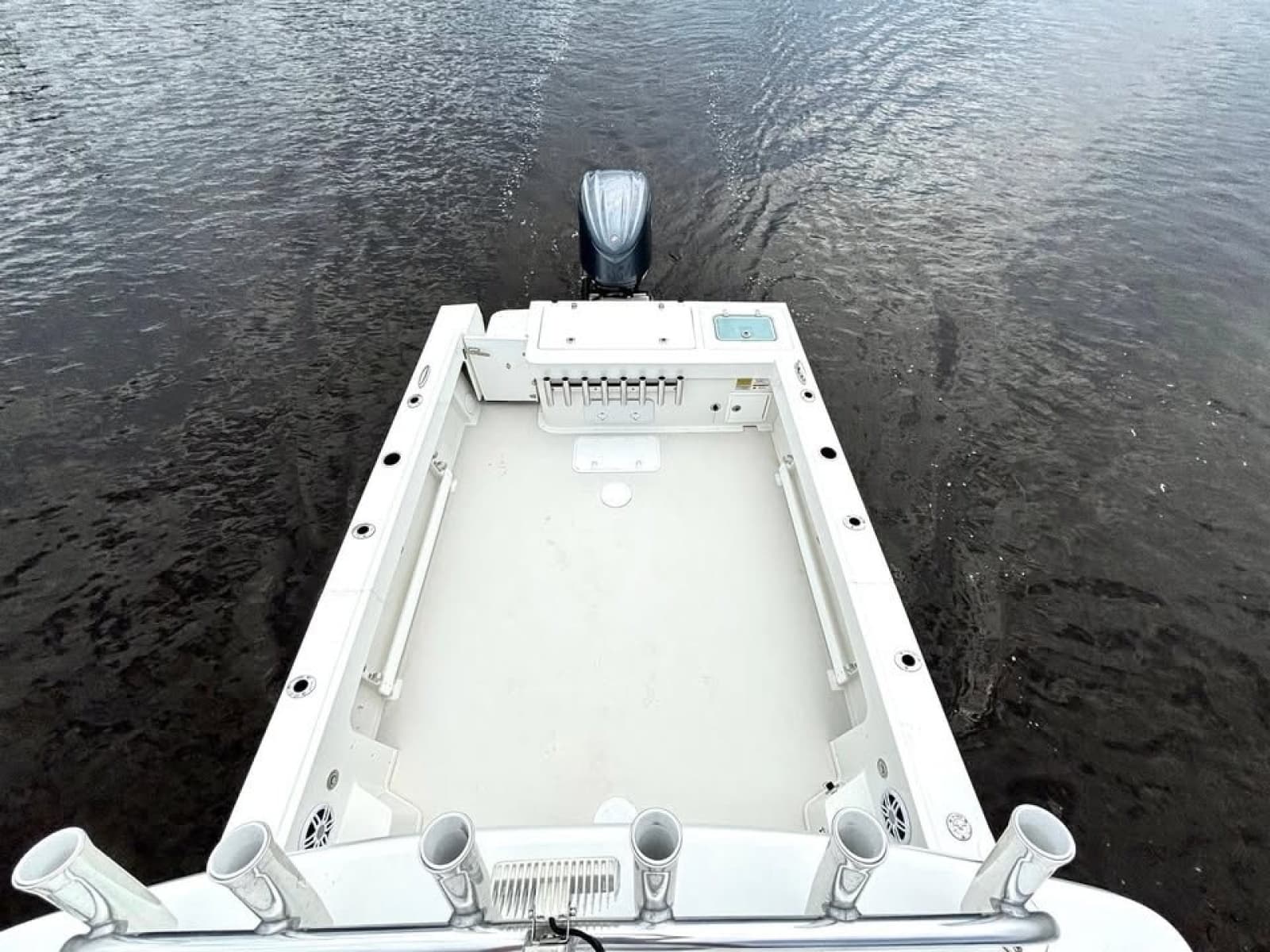 2022 Parker 2320 Sport Cabin