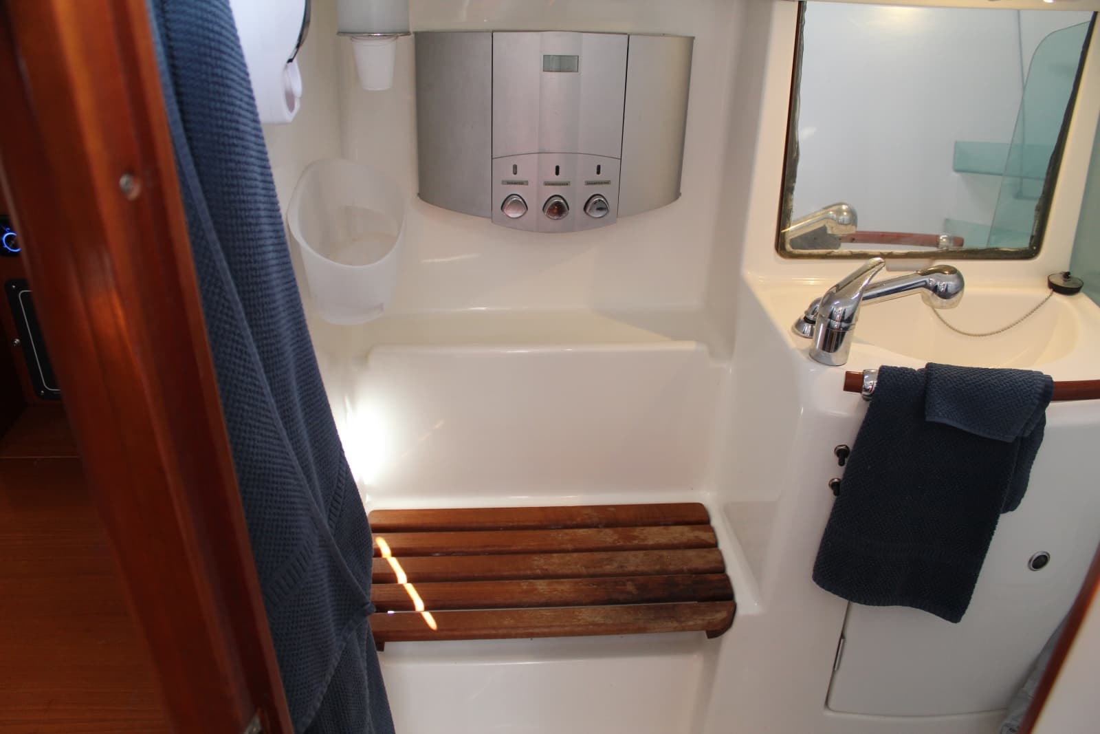 2007 Beneteau 323