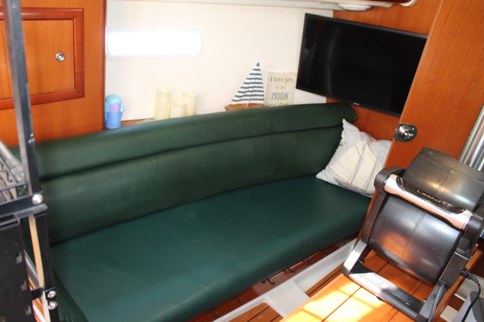 2007 Beneteau 323