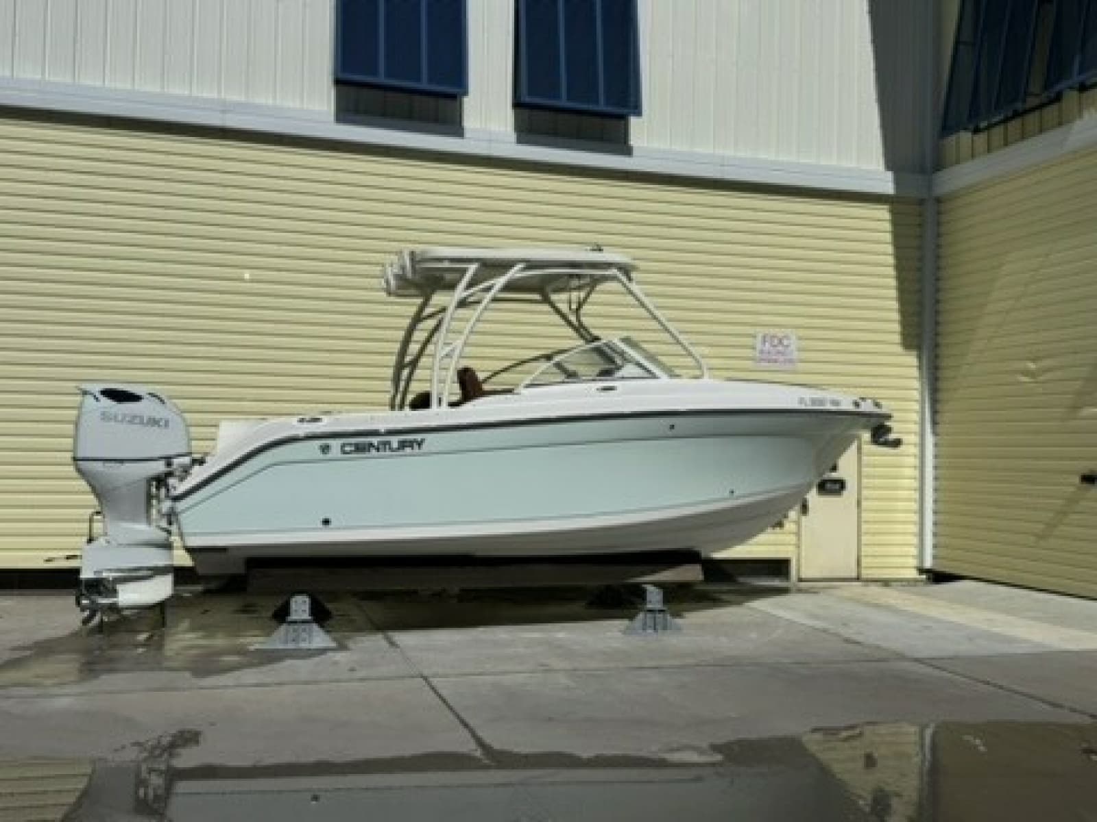 2019 Century 24 Resorter