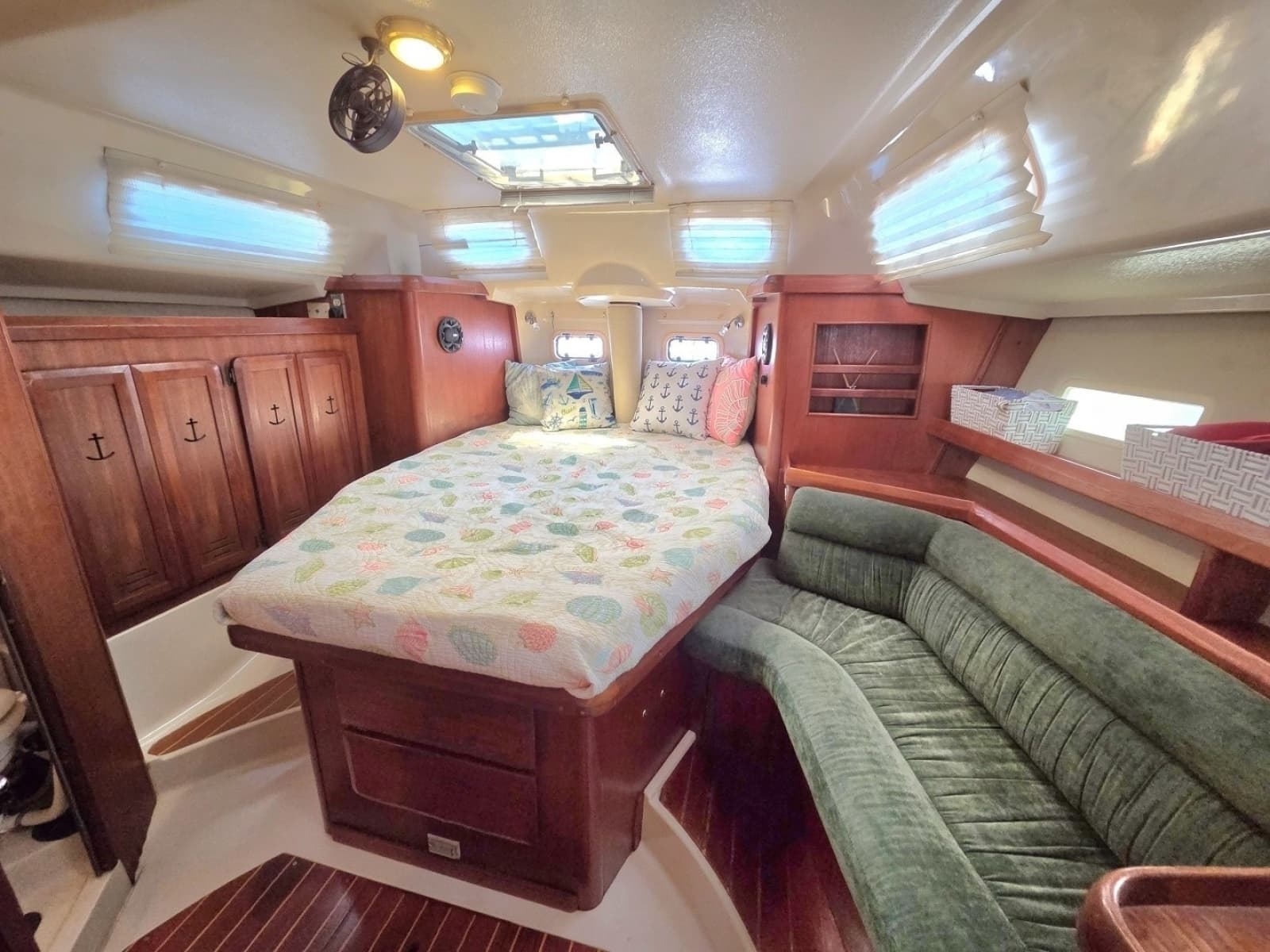 1991 Hunter Passage 42 - Photo 19